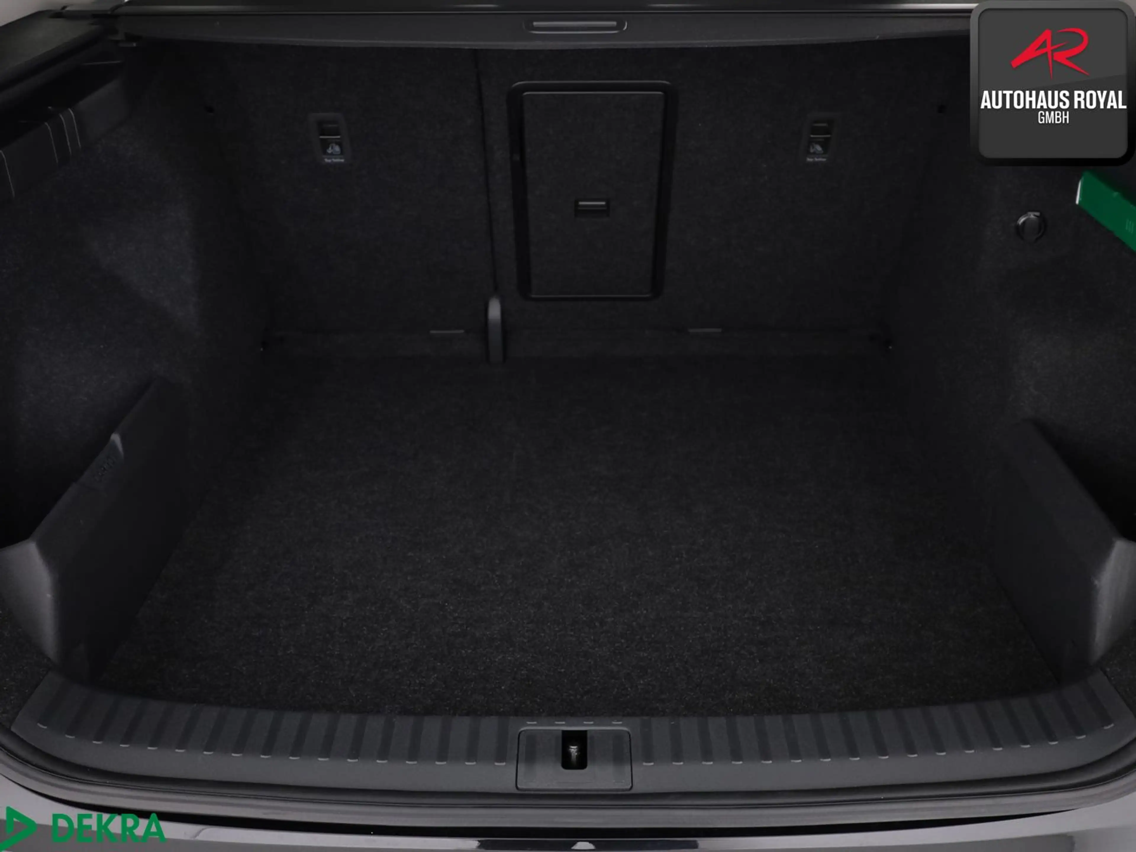 Skoda Enyaq 85x LOFT WÄRMEPUMPE,KEYLESS,ACC,KAMERA,1HD — photo 12