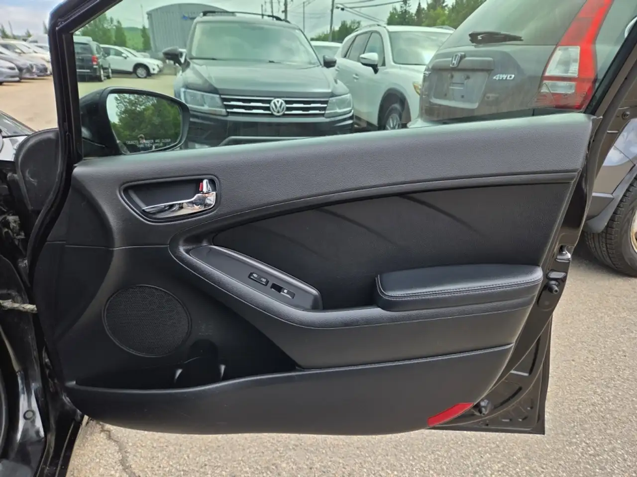 Kia Forte снимка Kia Forte