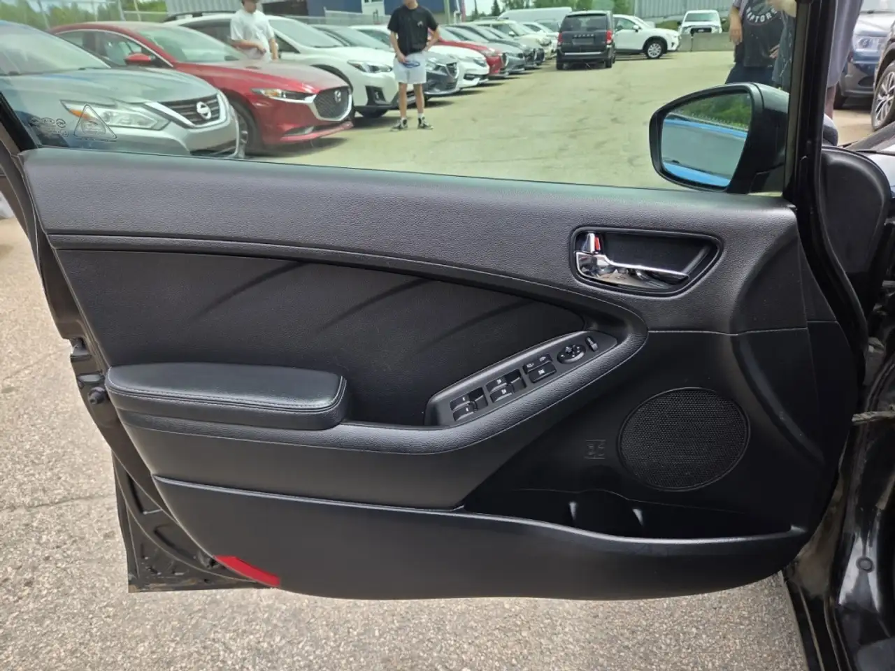 Kia Forte снимка Kia Forte