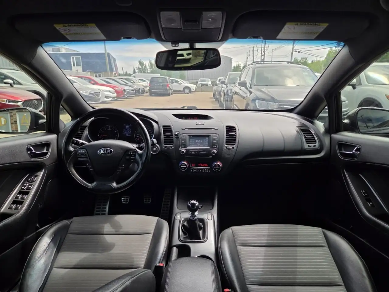 Kia Forte снимка Kia Forte