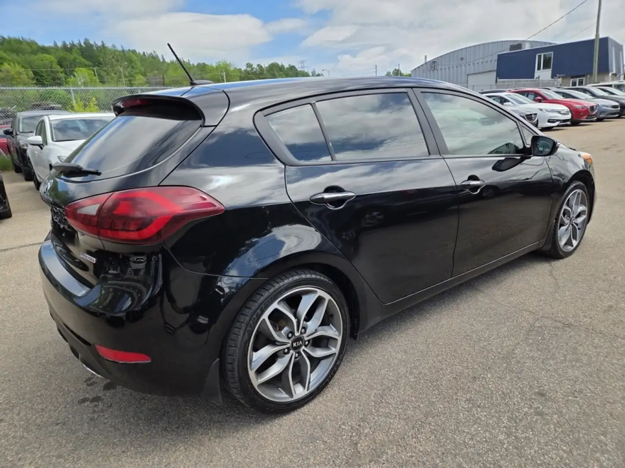 Kia Forte снимка Kia Forte