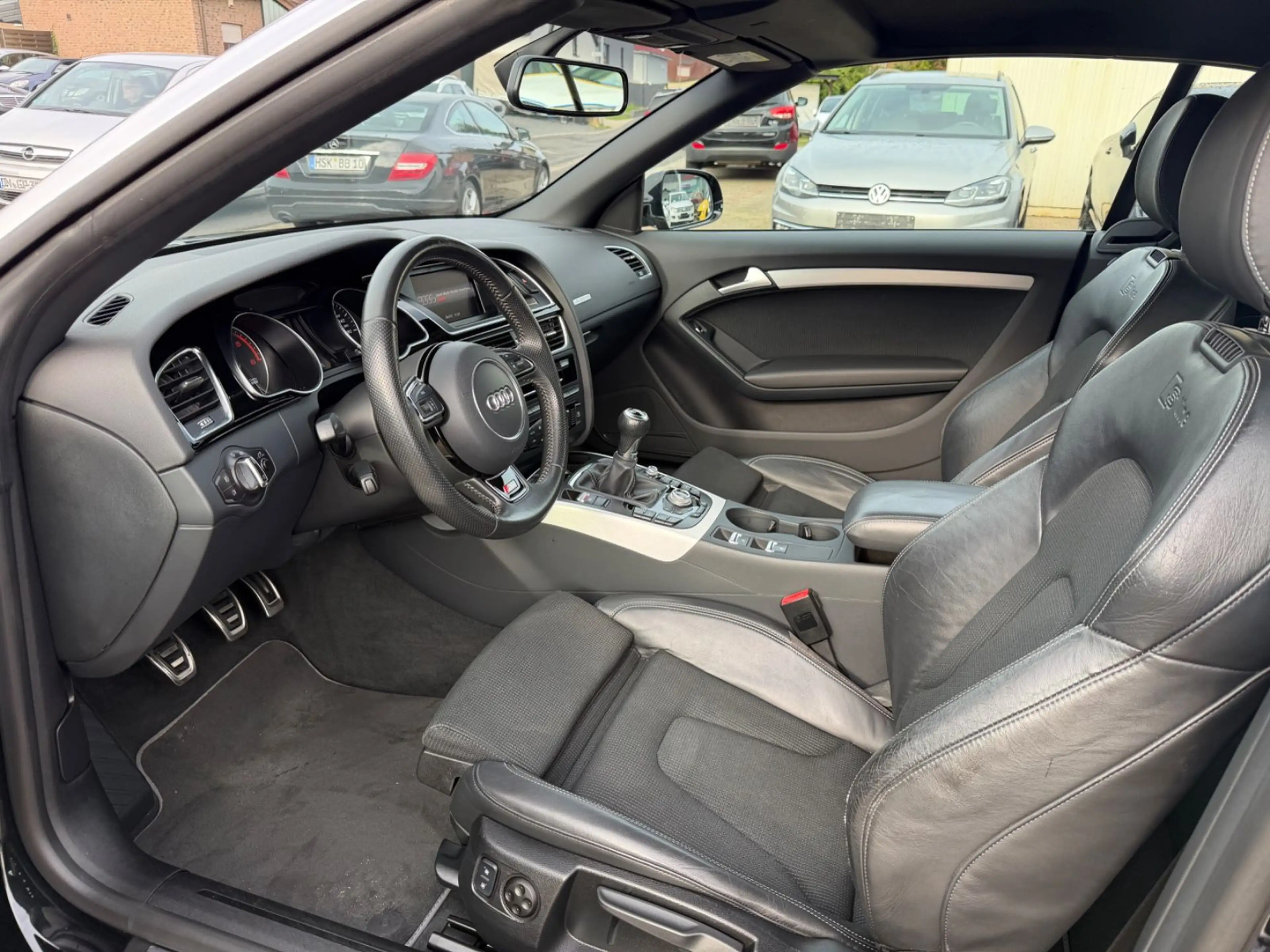 Audi A5 Cabrio 2.0 TDI quattro 3x S-Line MMI LED PDC — photo 9