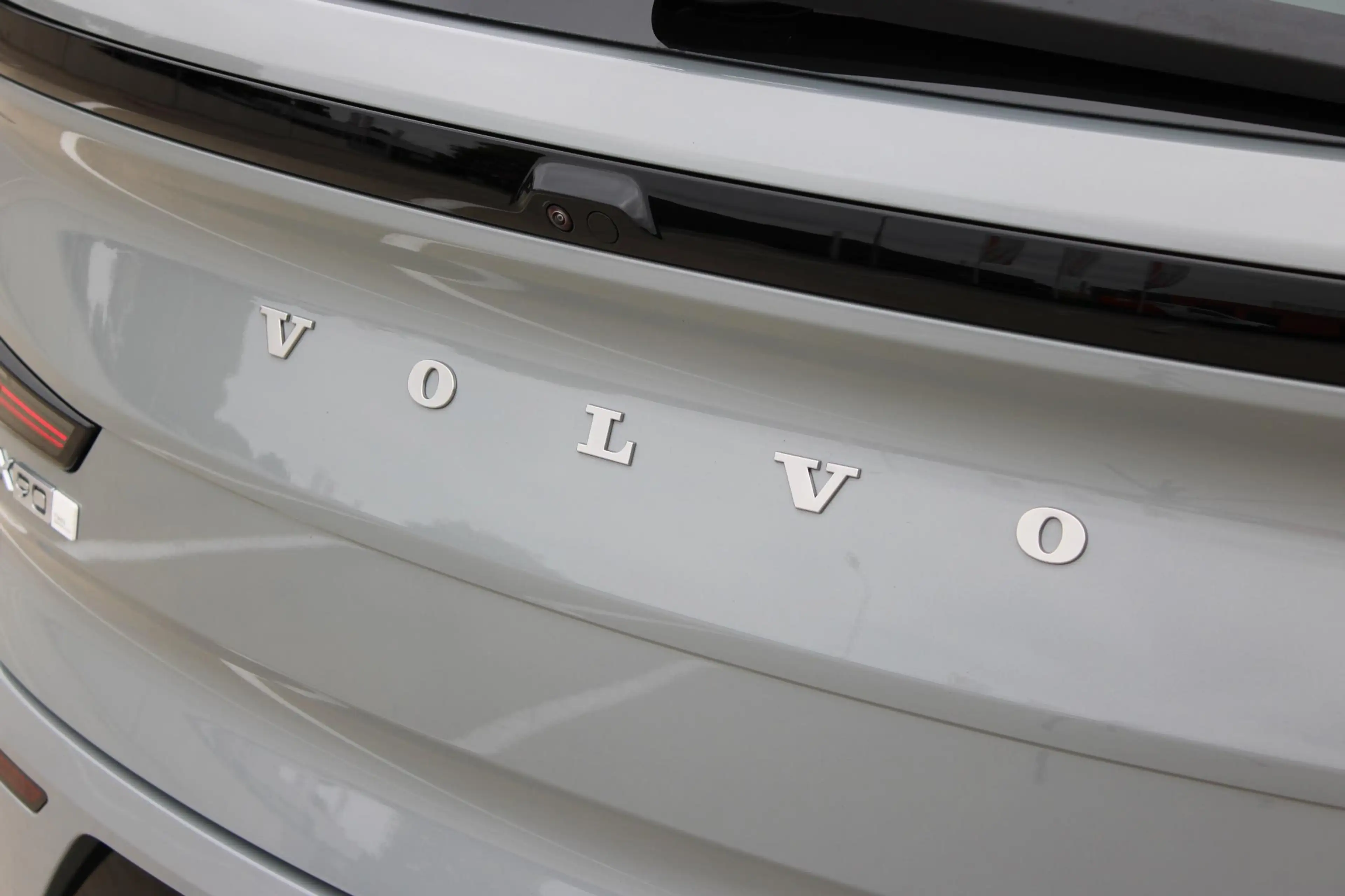 Volvo EX90 Twin Motor Performance Ultra 111 kWh | Pixel LED K — photo 10