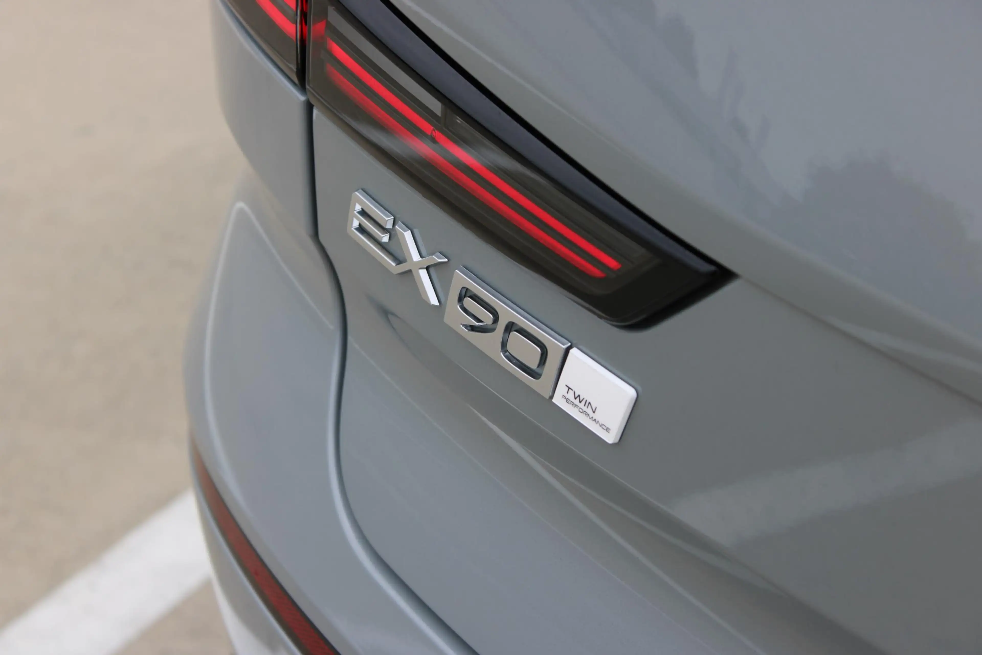 Volvo EX90 Twin Motor Performance Ultra 111 kWh | Pixel LED K — photo 9