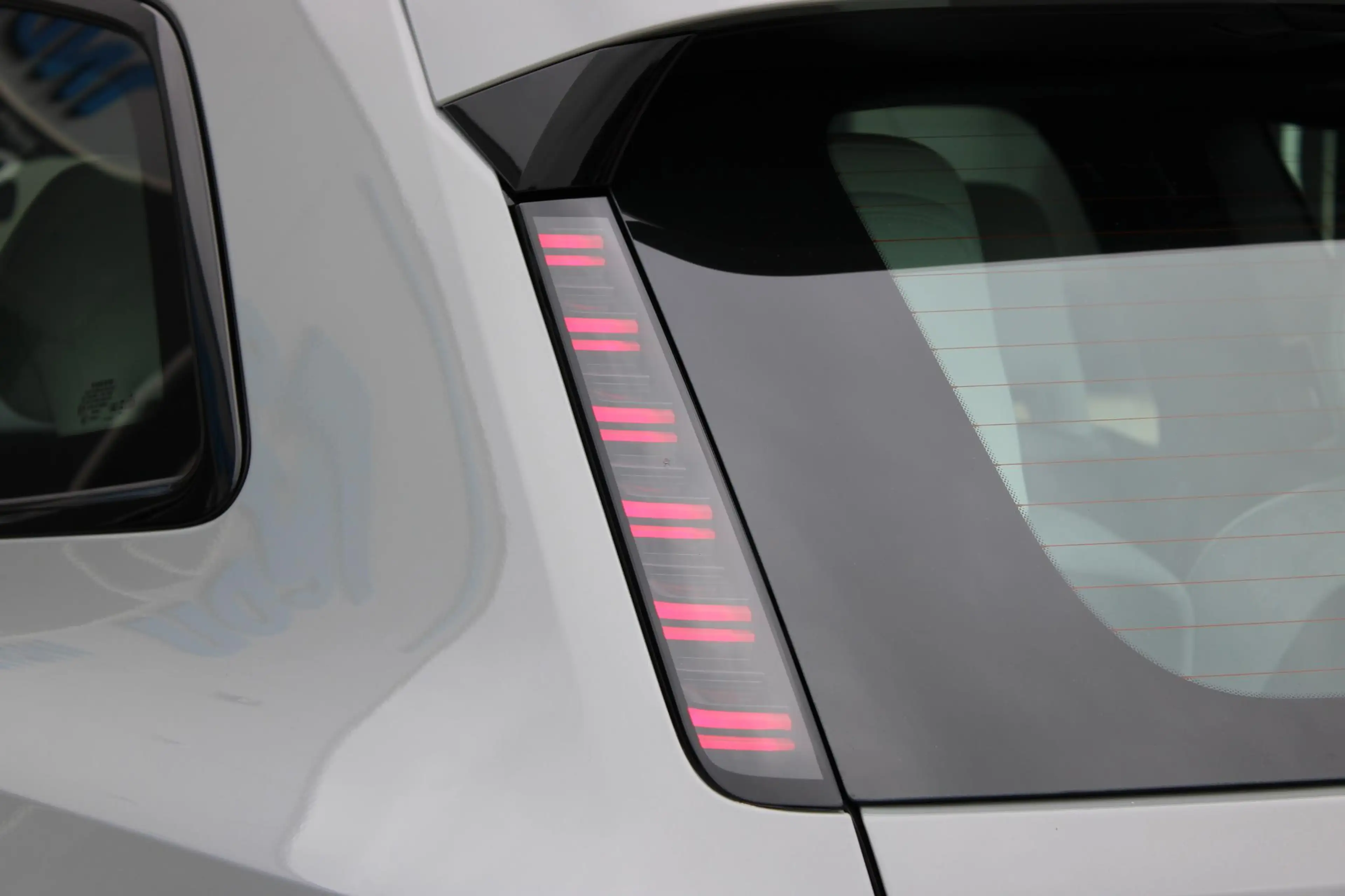 Volvo EX90 Twin Motor Performance Ultra 111 kWh | Pixel LED K — photo 8
