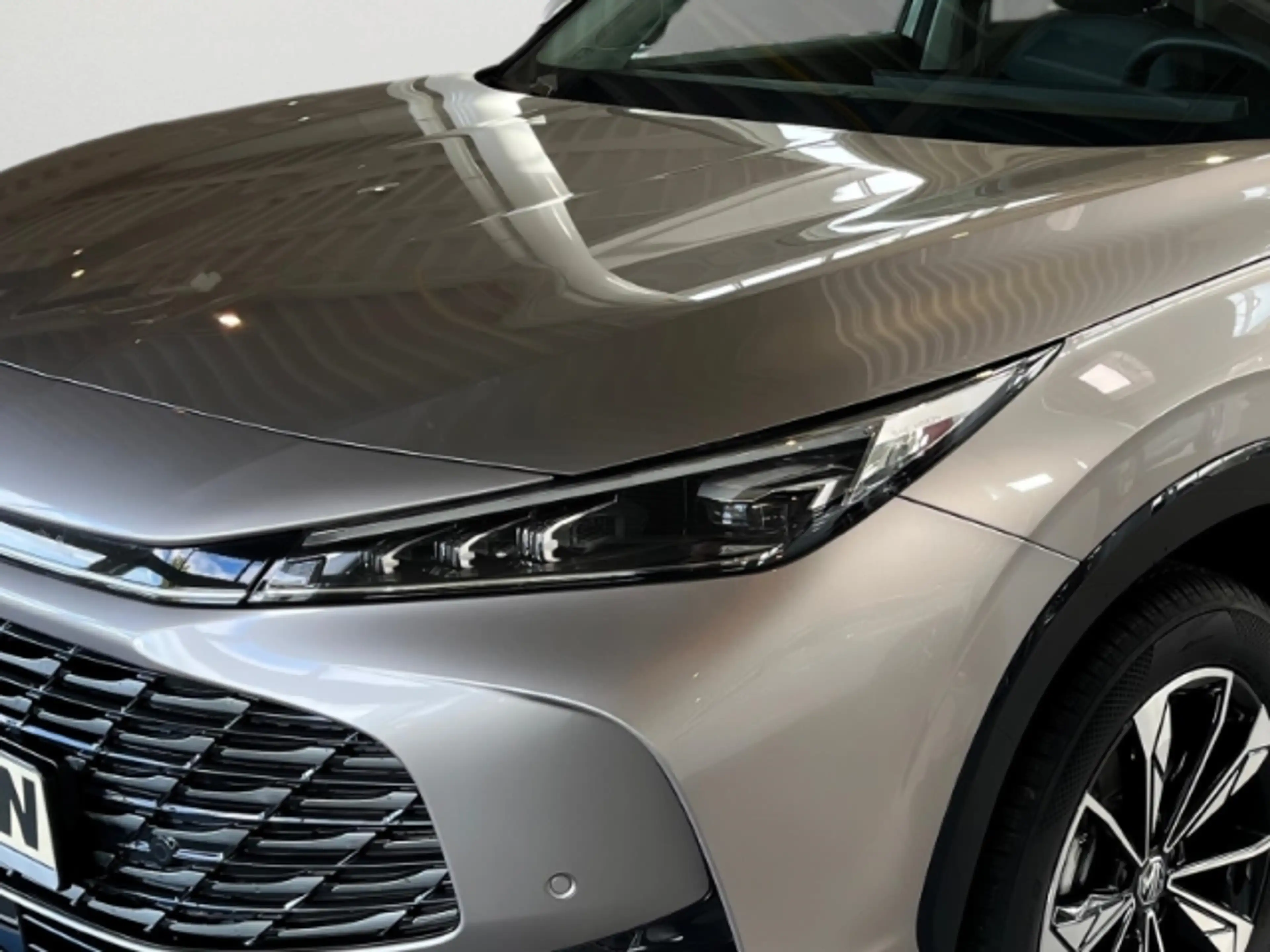 MG HS 1.5 T GDI 125 kW Luxury+Sitzheizung+Kamera+Panoram — photo 5