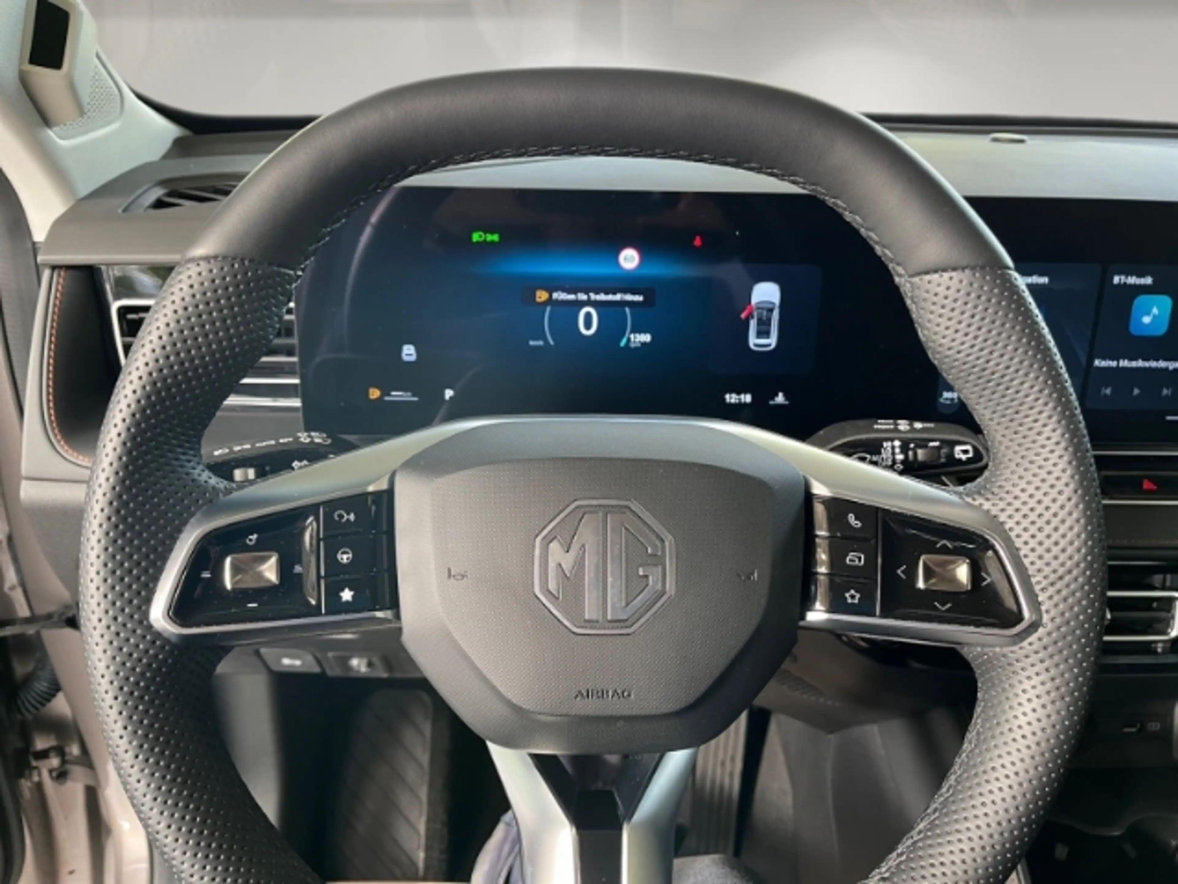 MG HS 1.5 T GDI 125 kW Luxury+Sitzheizung+Kamera+Panoram — photo 8