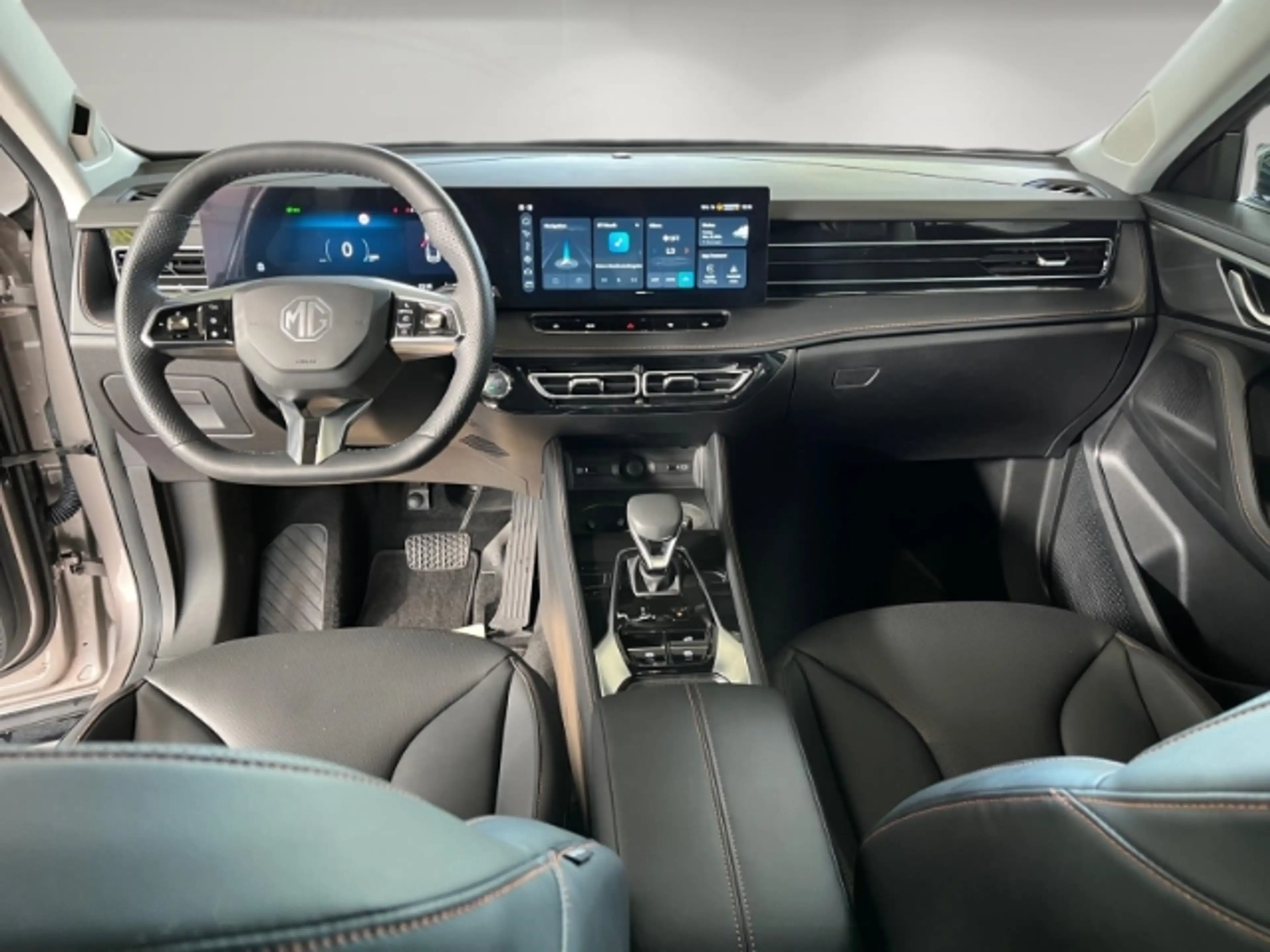 MG HS 1.5 T GDI 125 kW Luxury+Sitzheizung+Kamera+Panoram — photo 11