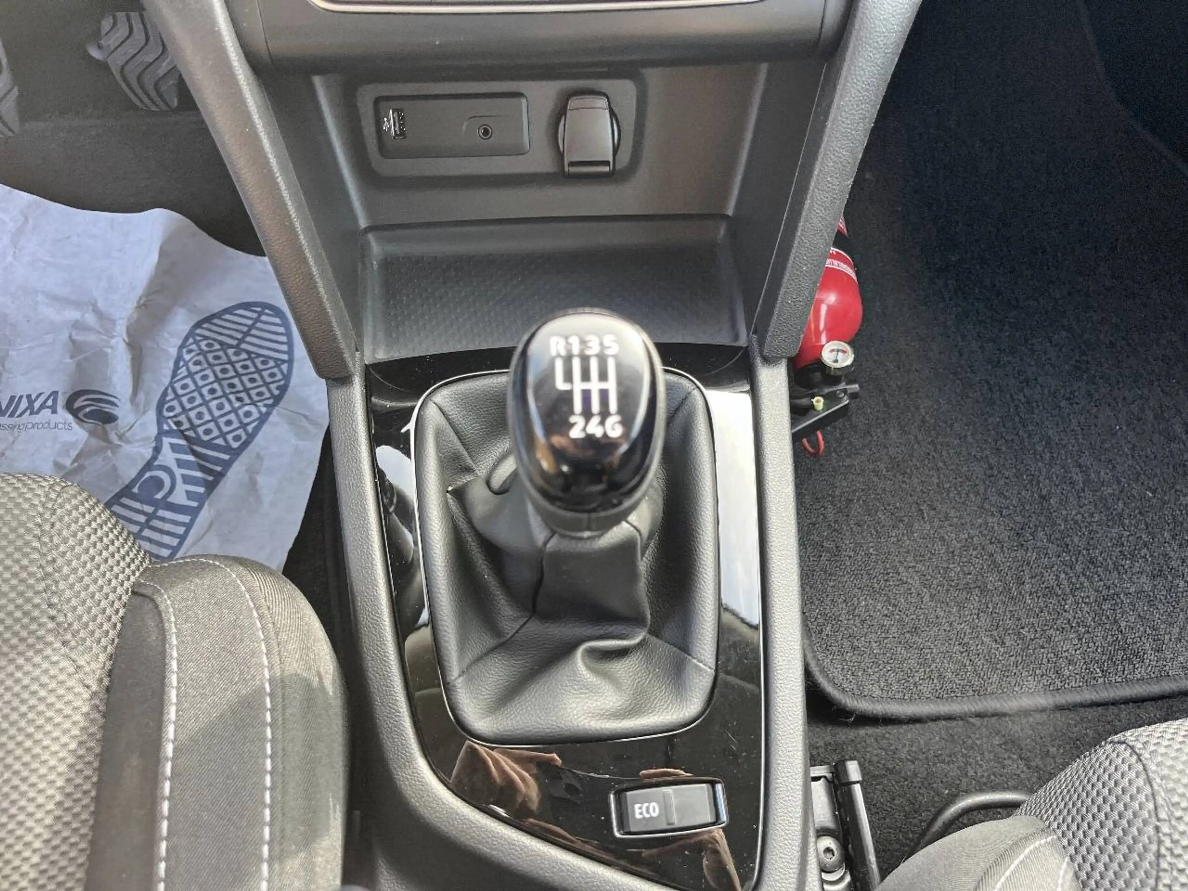 Renault Megane Megane 1.0 TCe Life GFP — photo 12