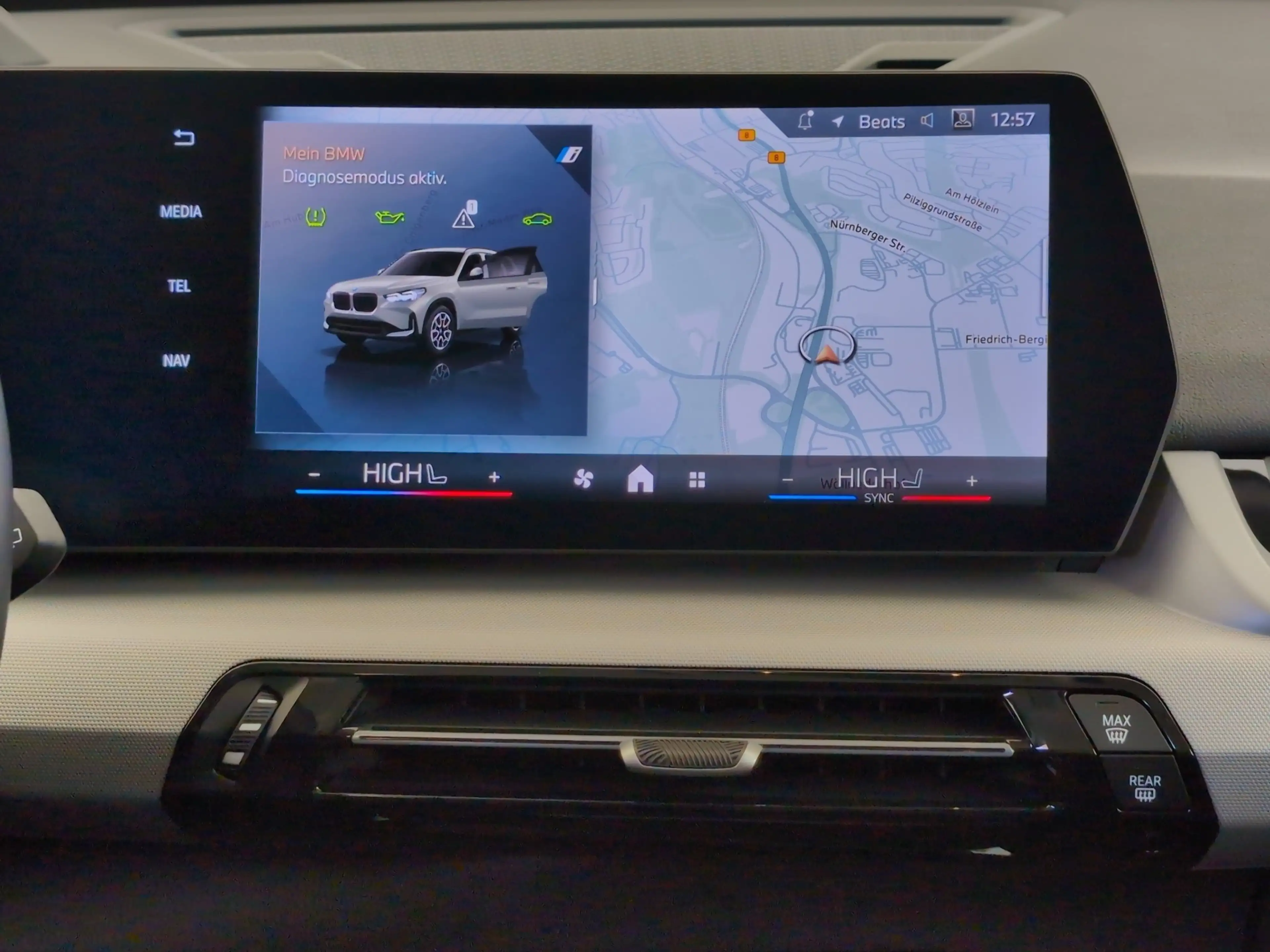 BMW X1 xDrive25e — photo 7