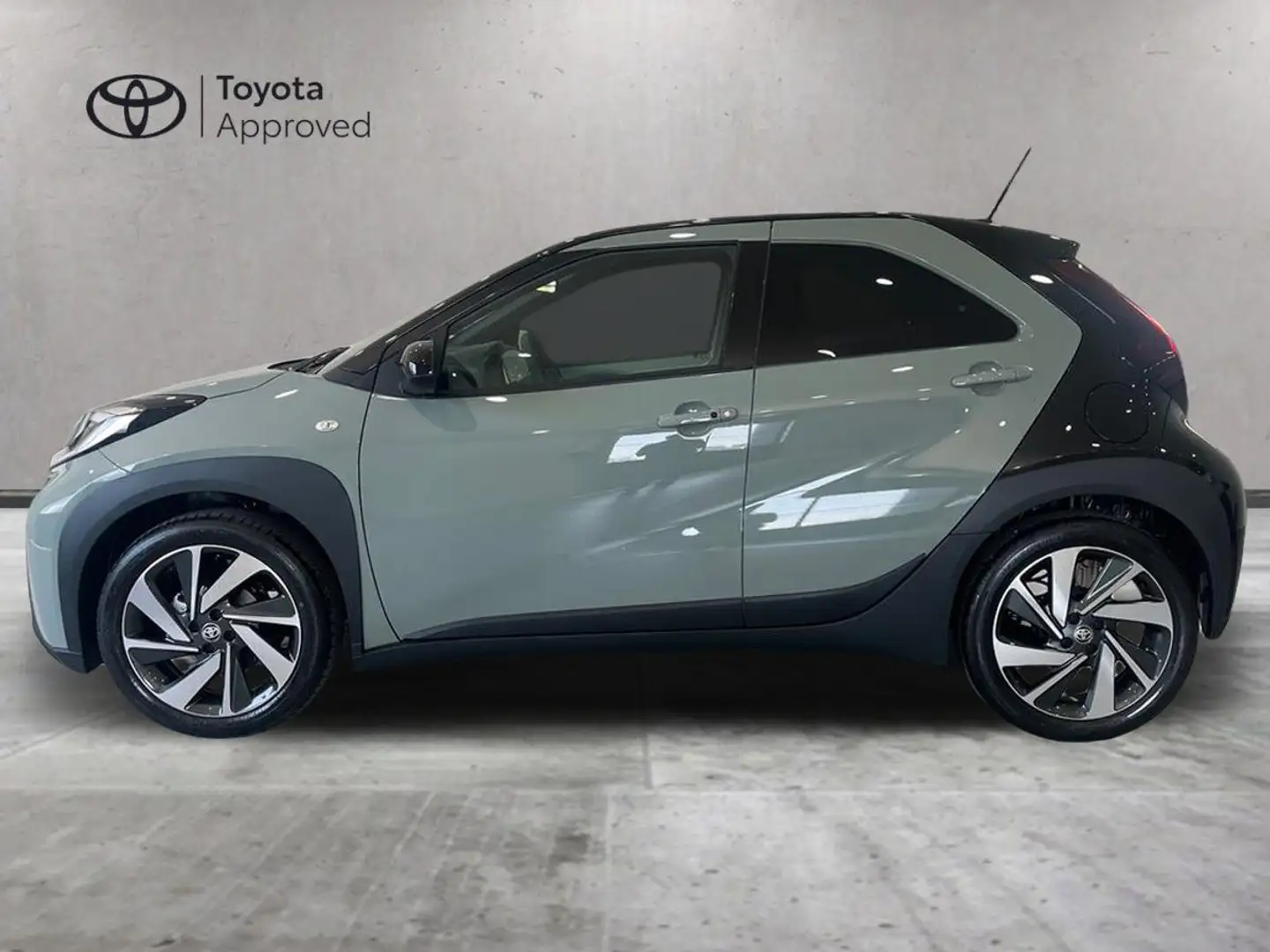 Toyota Aygo X Aygo X 1.0 Lounge 72cv Vert - 2