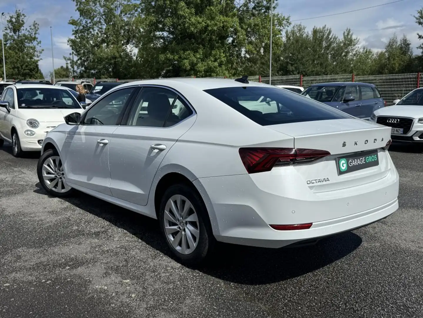 Skoda Octavia 2.0 TDI 116 ch Business Blanc - 2