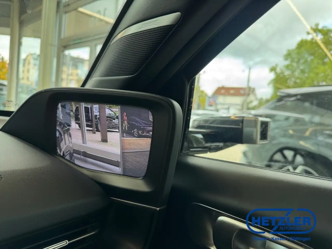 Hyundai IONIQ 6 77 Uniq 77KWh 2WD Uniq +digitale Außenspiegel HUD 19