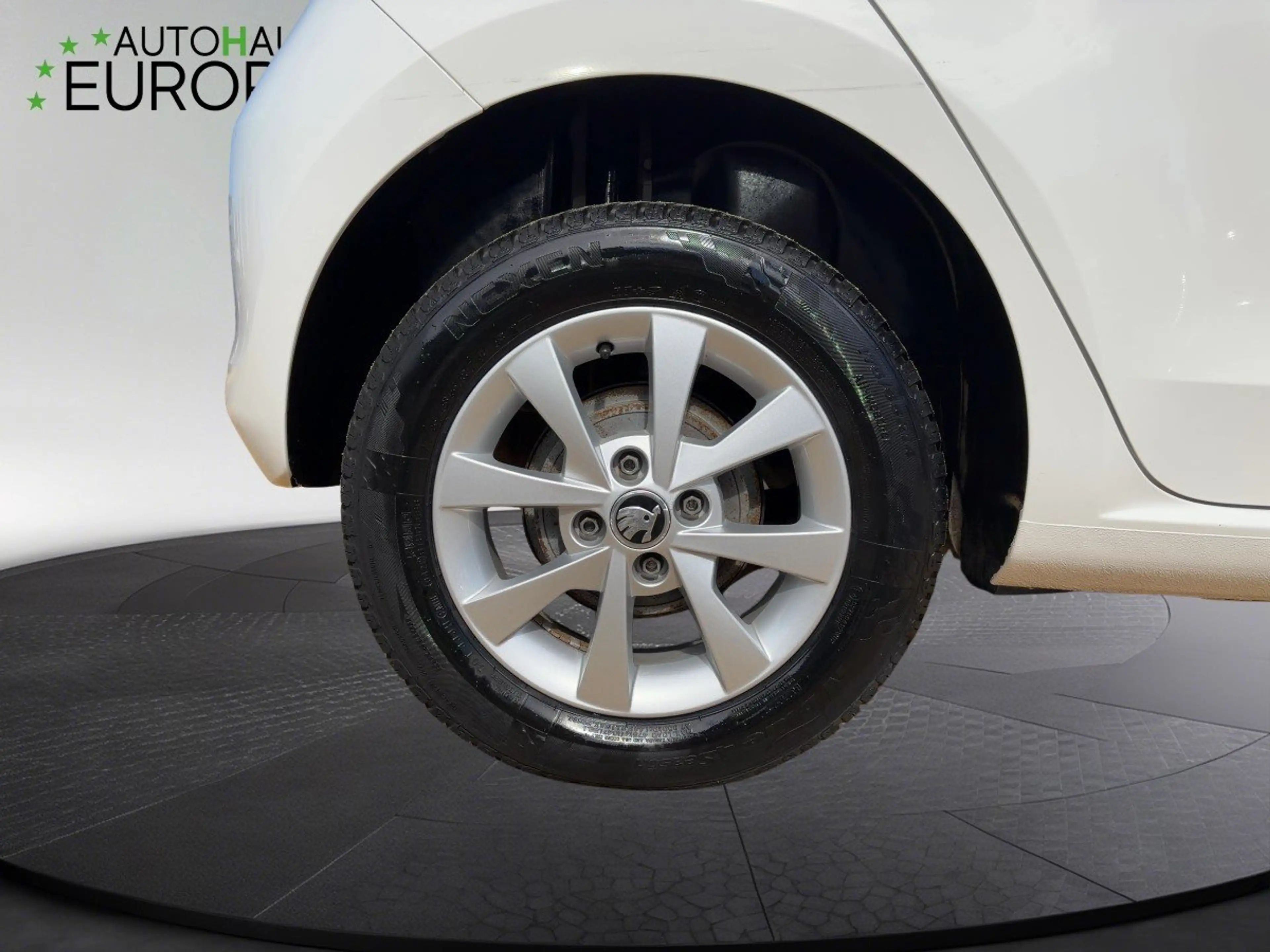 Skoda Citigo 1.0 Style Facelift Klima el.FH DAB — photo 7