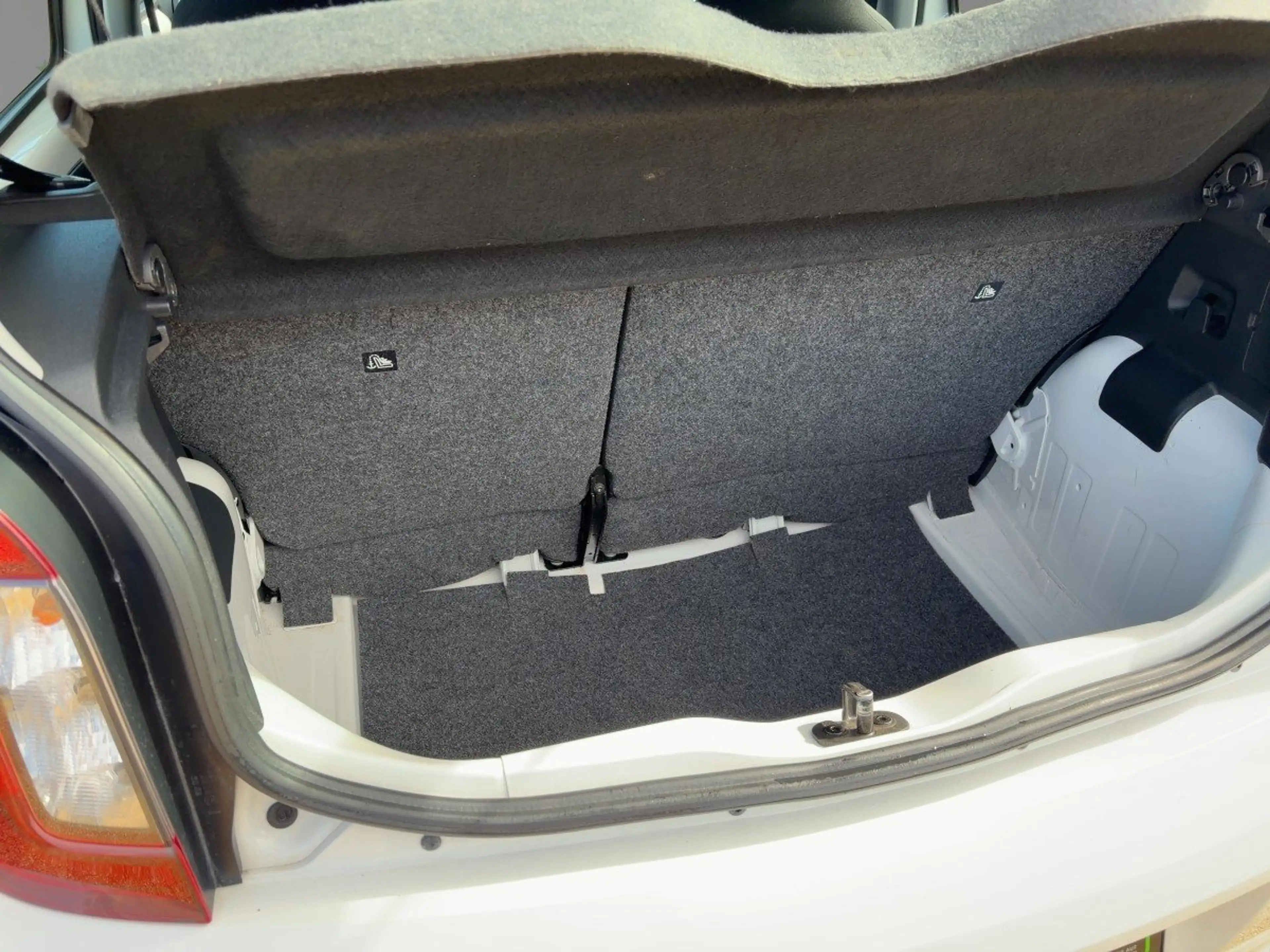 Skoda Citigo 1.0 Style Facelift Klima el.FH DAB — photo 3