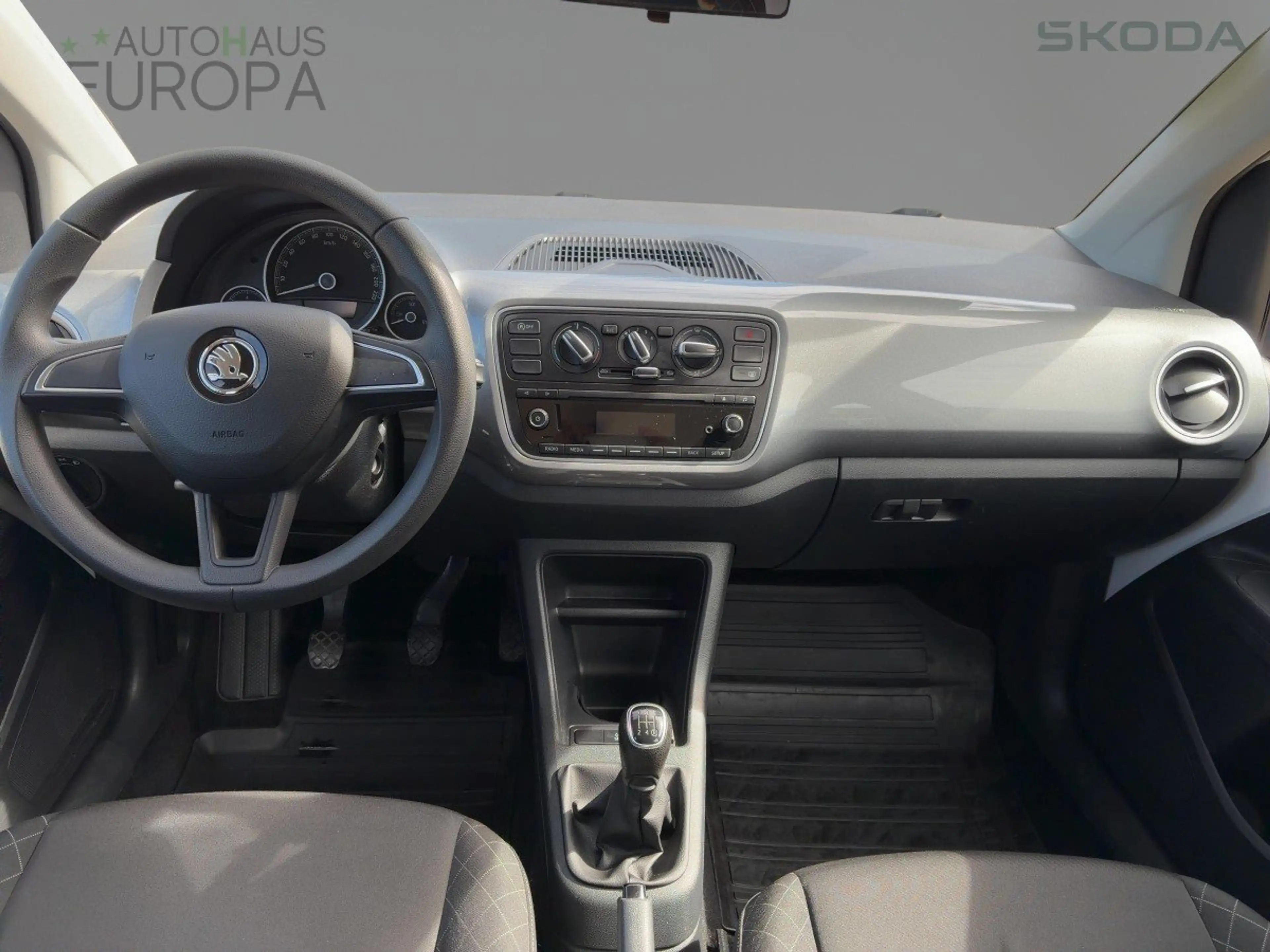 Skoda Citigo 1.0 Style Facelift Klima el.FH DAB — photo 13