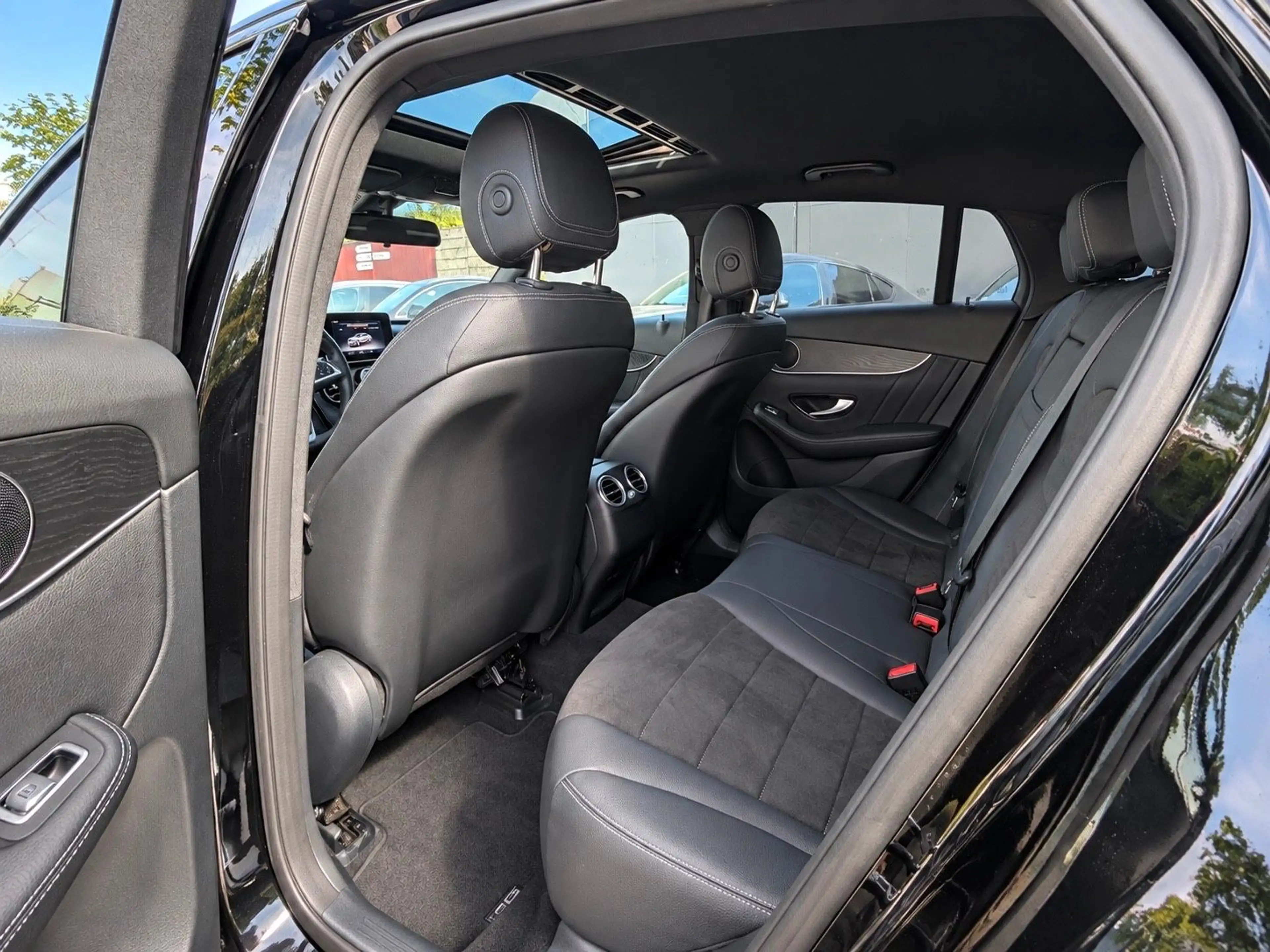Mercedes-Benz GLC 250 4Matic Coupe,1Hand,AMG-Line,Night,Kamera — photo 14
