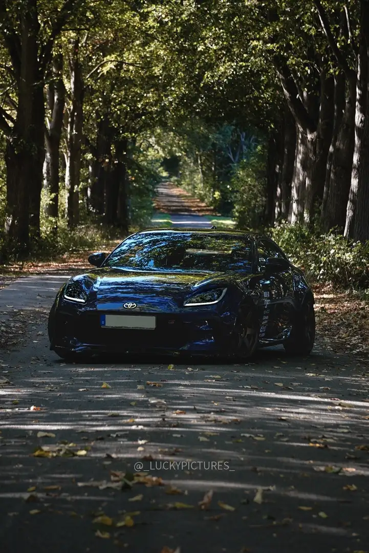 Toyota GR86 Blau - 1