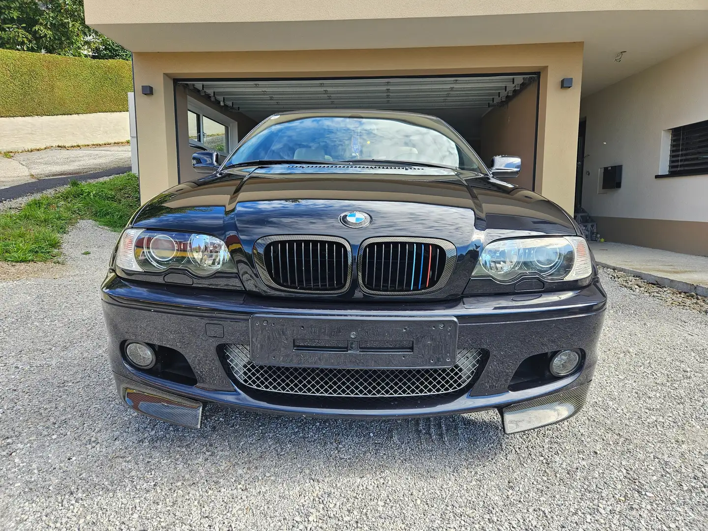 BMW 330 330Ci Aut. - 1A Zustand, Liebhaberfahrzeug Schwarz - 2