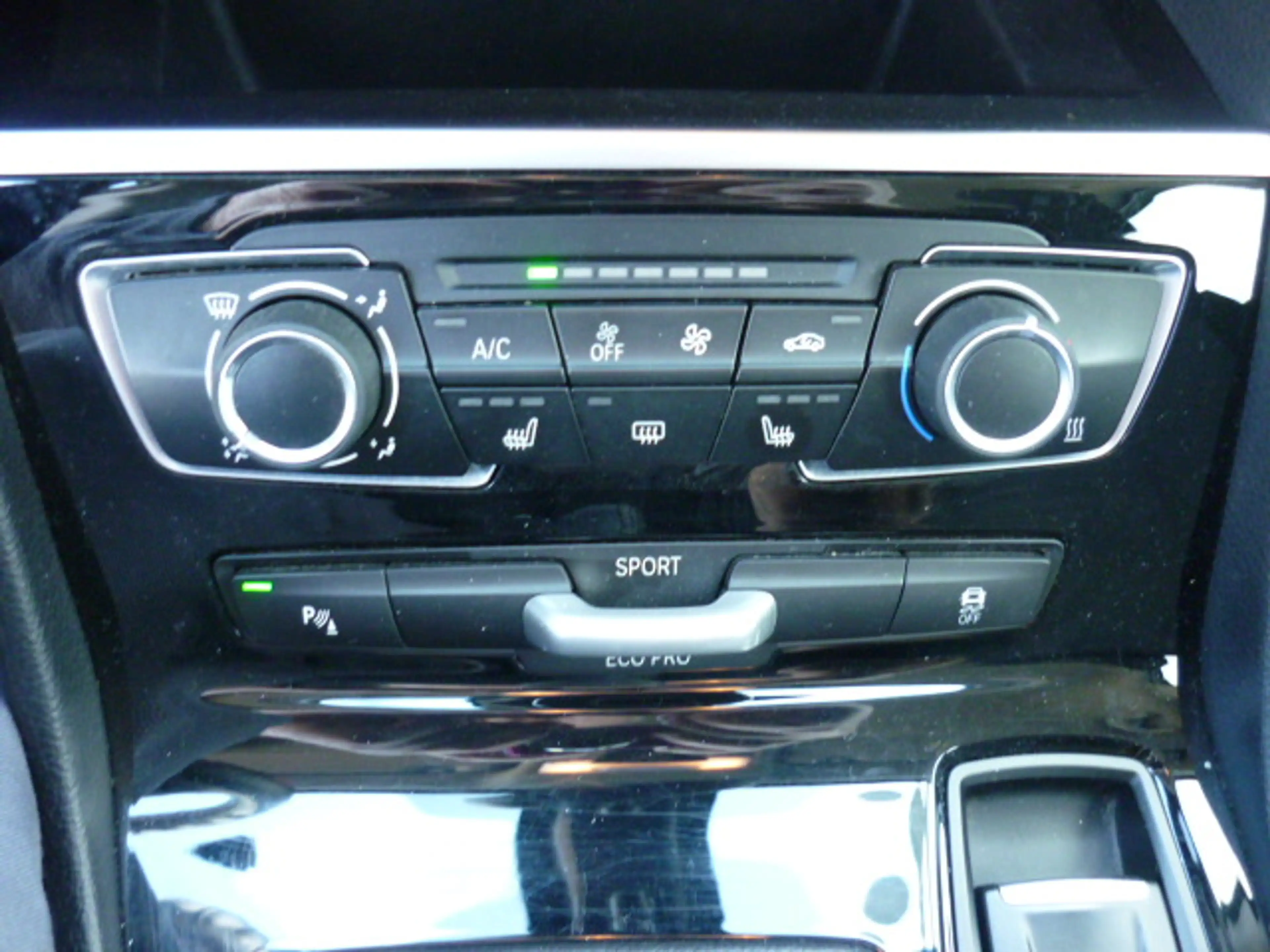 BMW 216 d GranTourer, 1.Hd. Klima NAVI LED ALU Bus.-P. PDC — photo 15