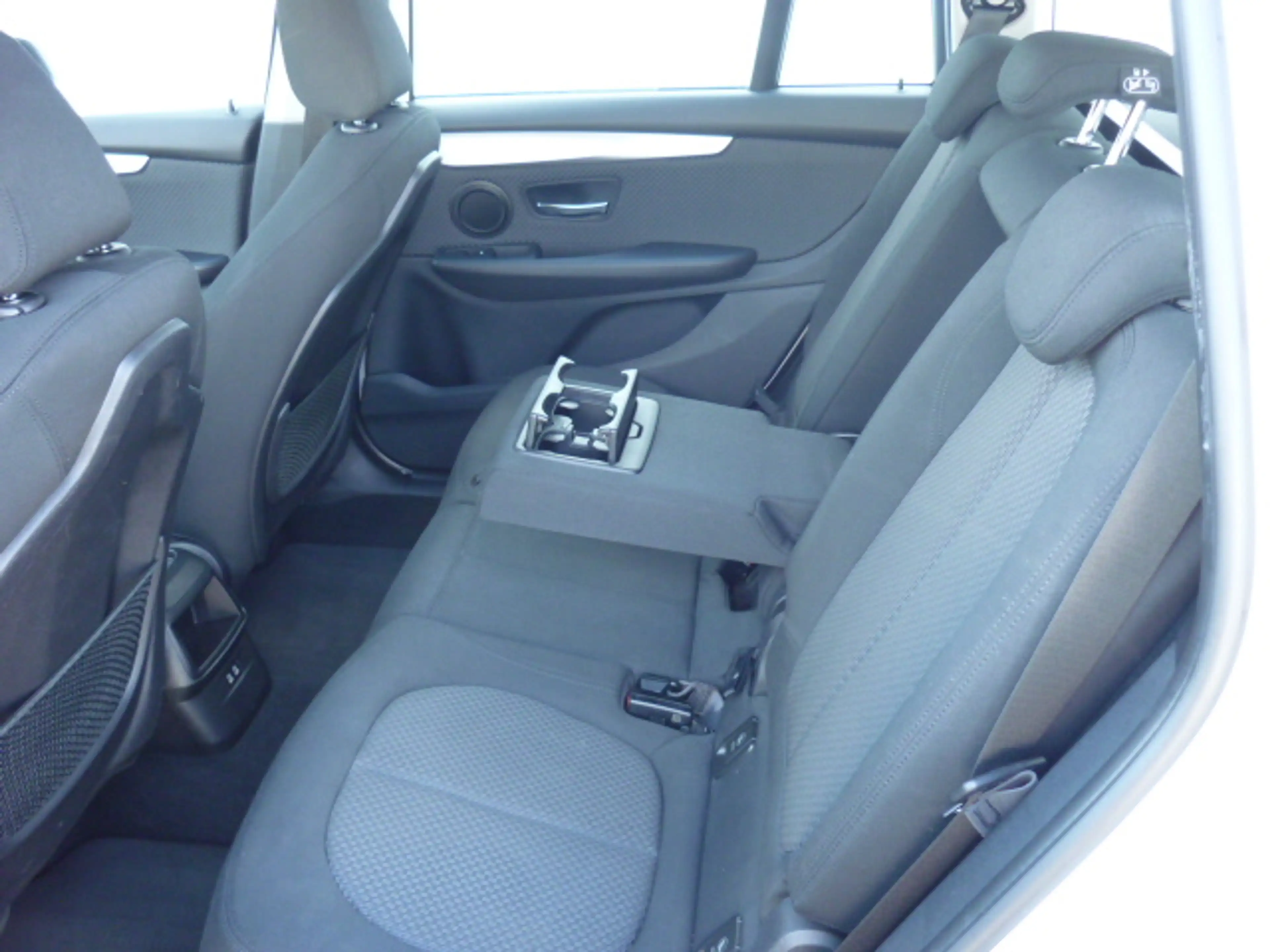 BMW 216 d GranTourer, 1.Hd. Klima NAVI LED ALU Bus.-P. PDC — photo 7