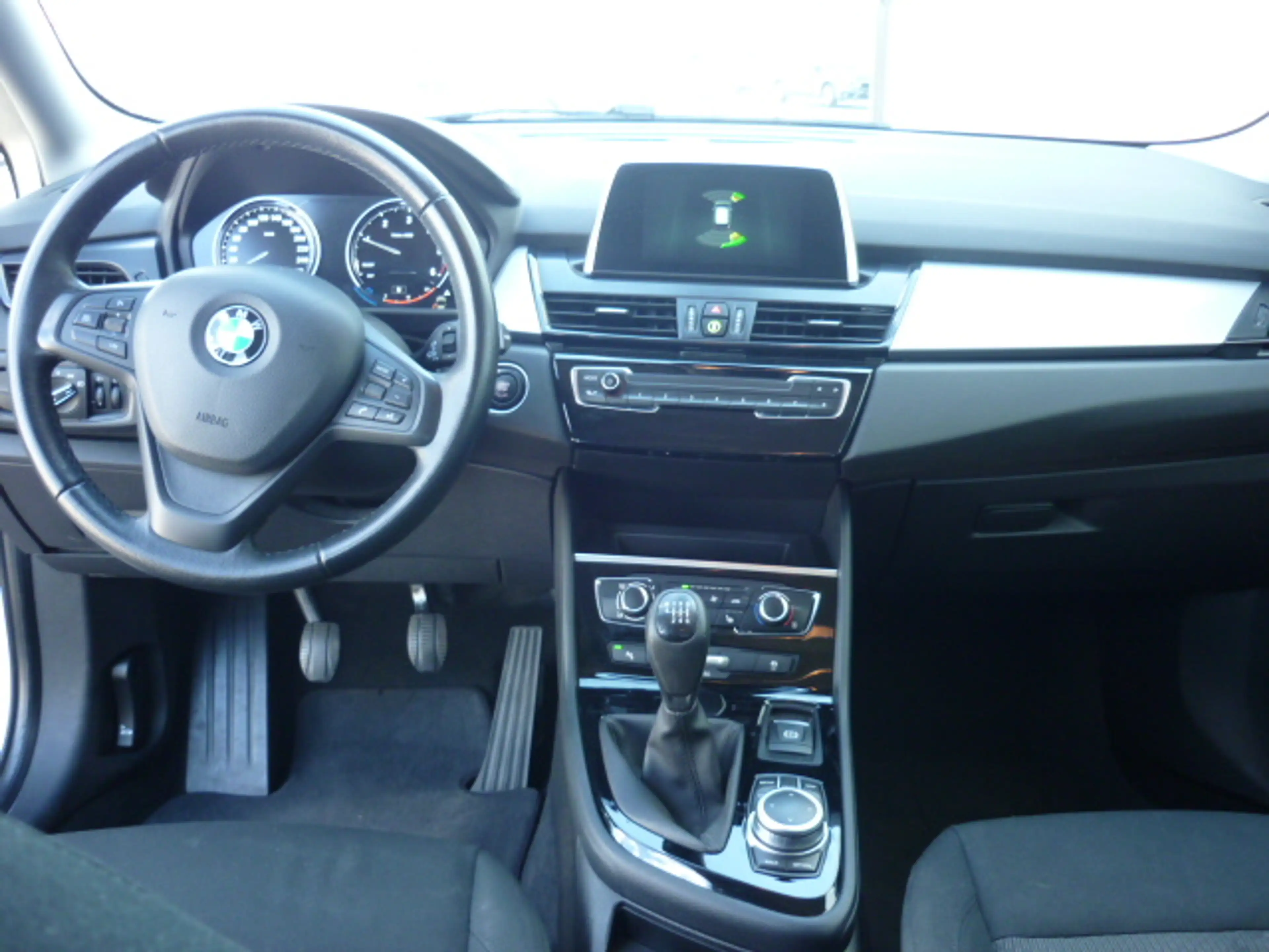 BMW 216 d GranTourer, 1.Hd. Klima NAVI LED ALU Bus.-P. PDC — photo 8