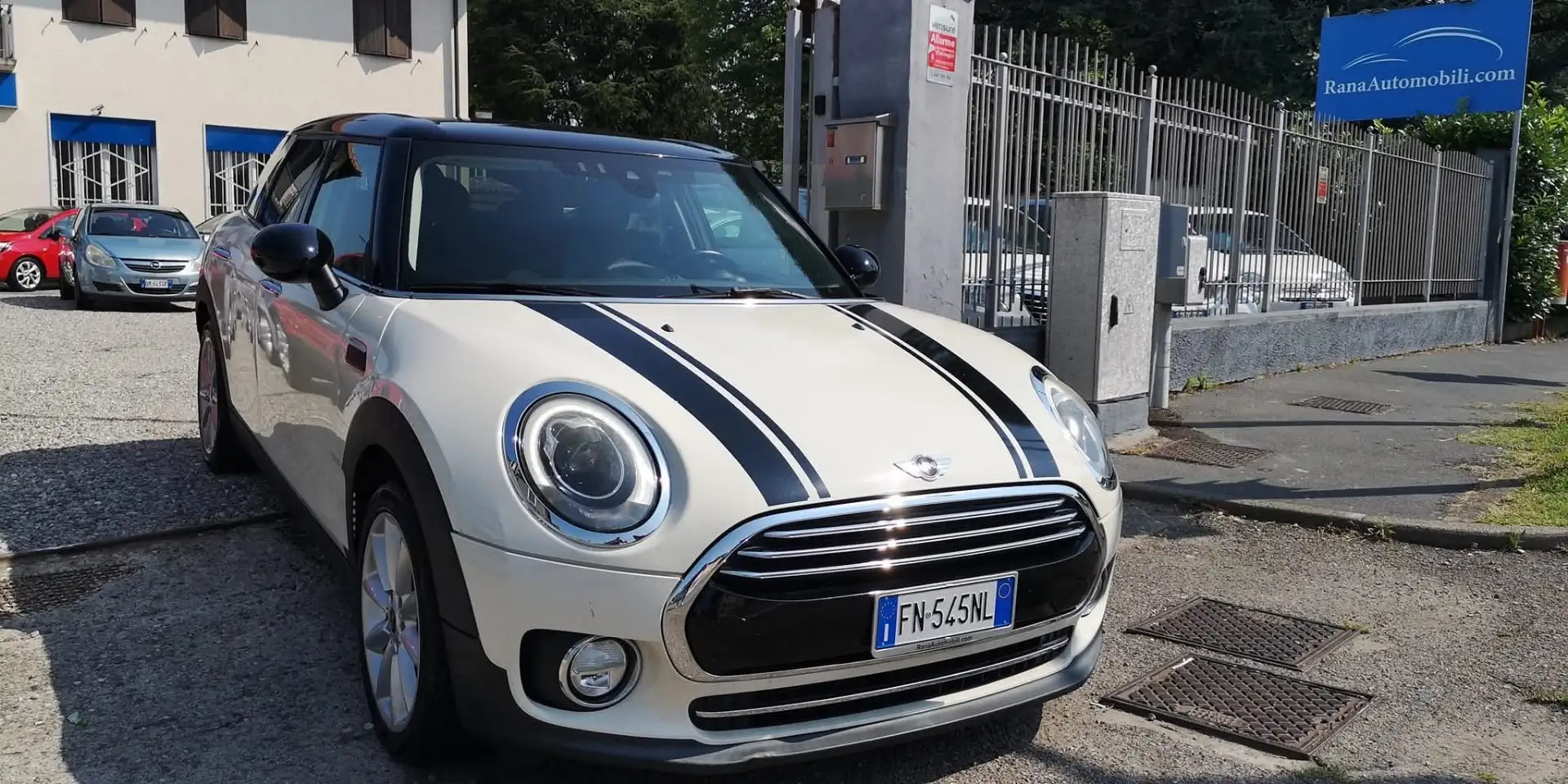 MINI Cooper Clubman 2.0 D Business Navy 6B PROMO ZERO ANTICIPO Bianco - 2