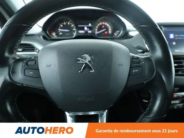 Peugeot 208 view 19