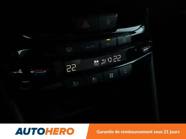 Peugeot 208 view 26