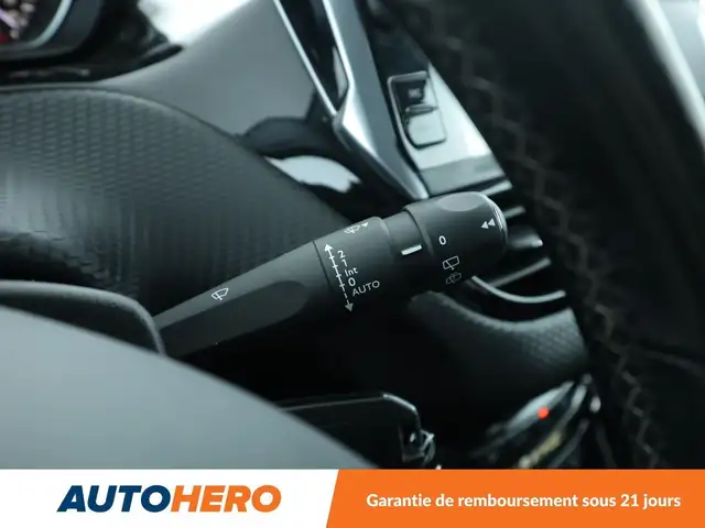 Peugeot 208 view 21