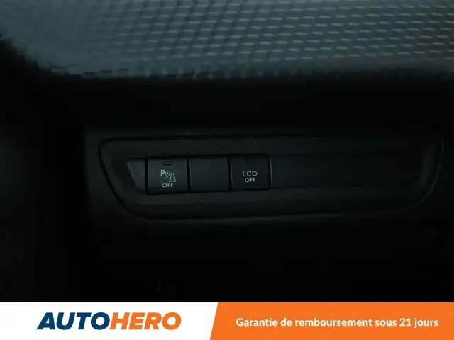 Peugeot 208 view 29