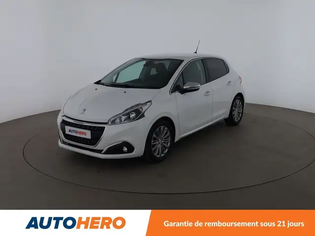 2019 Peugeot 208 in White for sale