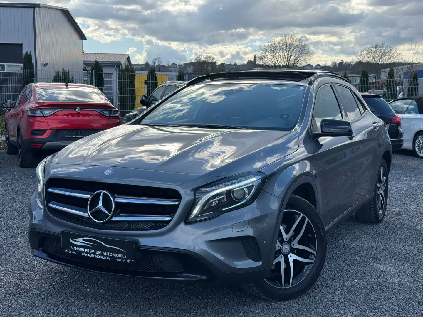 Mercedes-Benz GLA 200 GLA -Klasse GLA 200 CDI / d Gris - 1