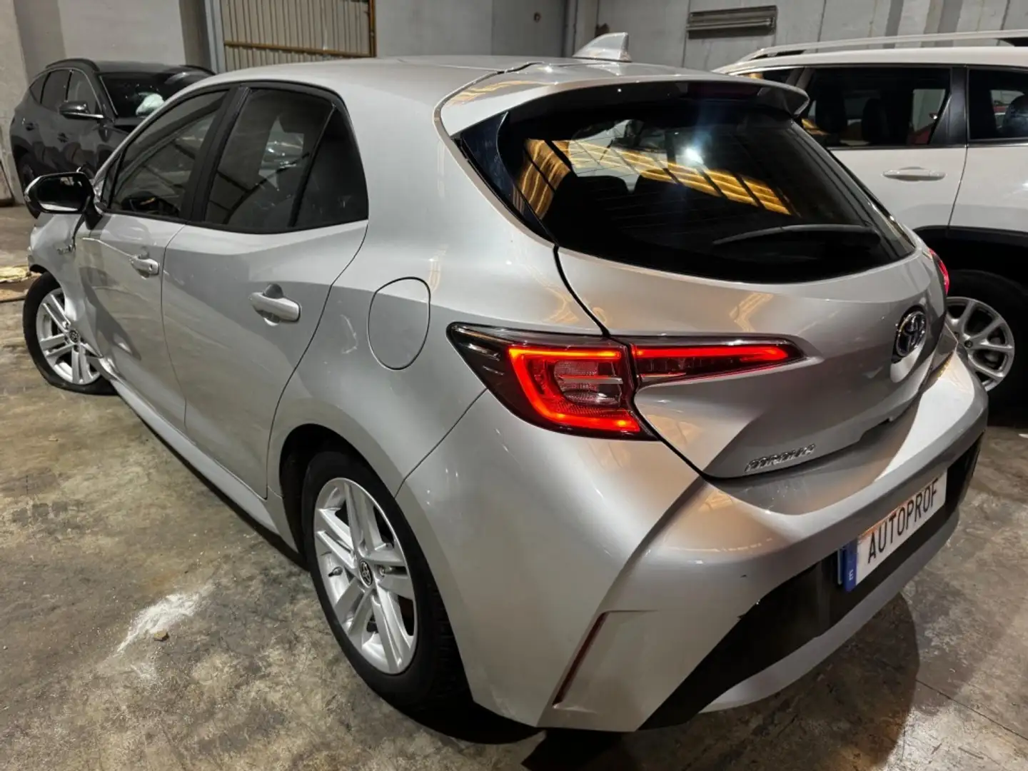 Toyota Corolla 125H Active Tech - 1