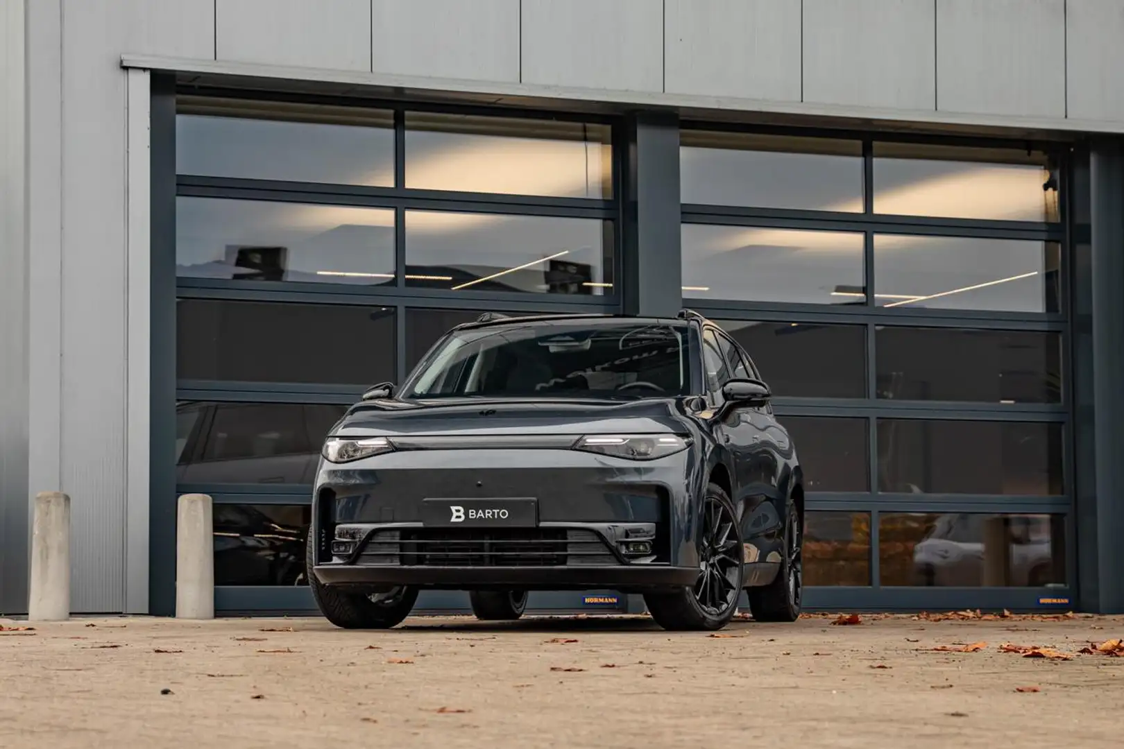 Leapmotor C10 Design | Elektrisch 218 PK | 360° | Navi | Trek... Gris - 1