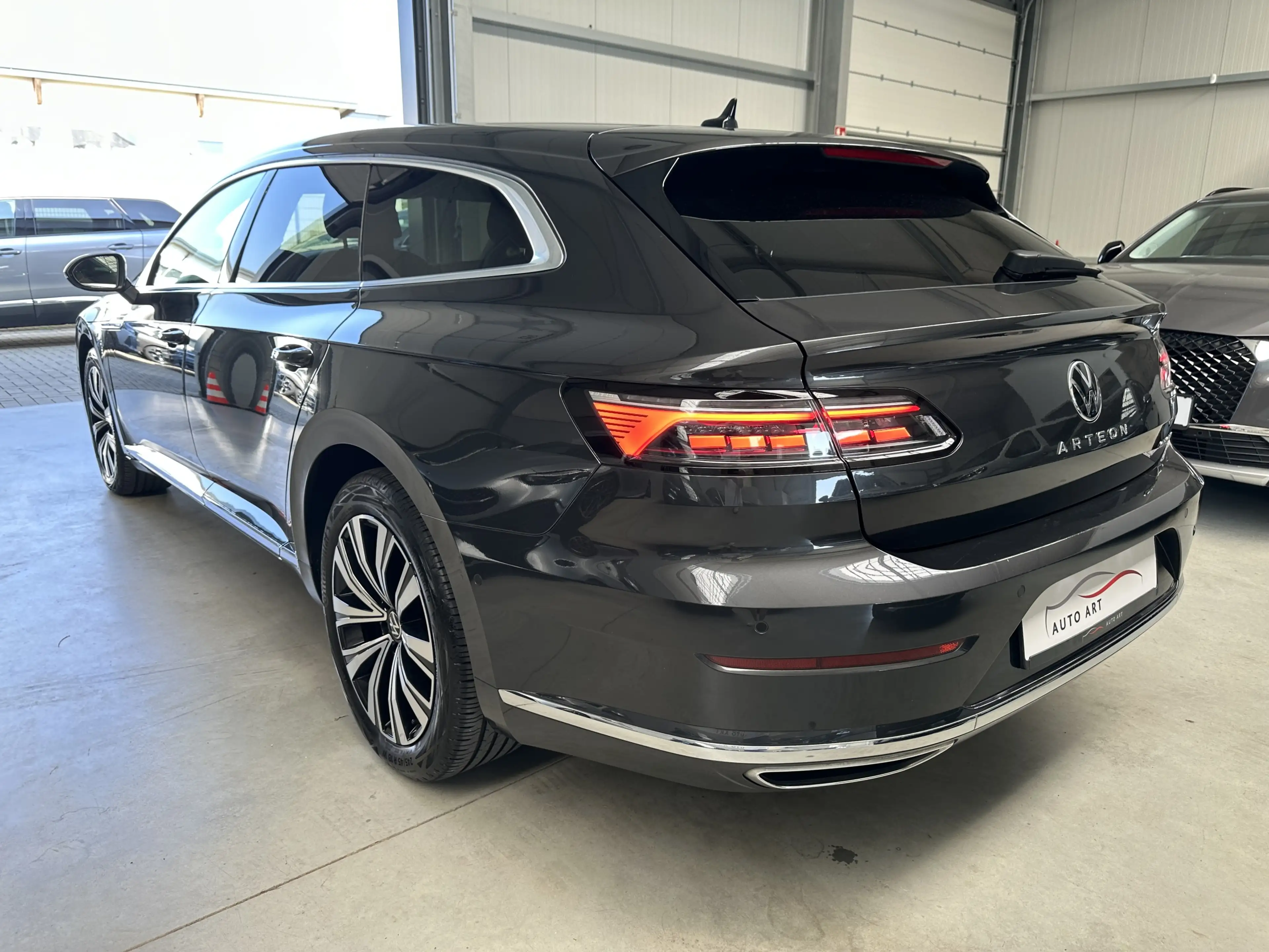 Volkswagen Arteon Elegance Pano Navi AHK SHZ ACC HUD — photo 4