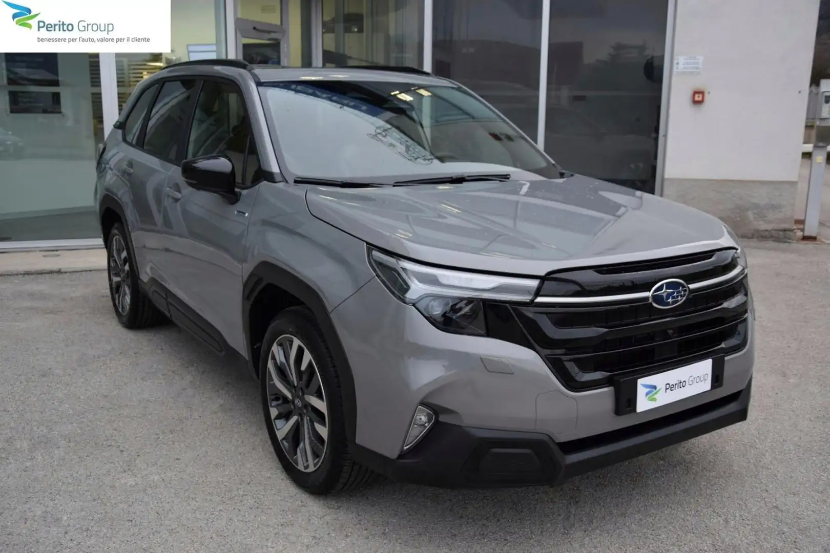 Subaru Forester 2.0 e-Boxer MHEV CVT Lineartronic Premium Gris - 1