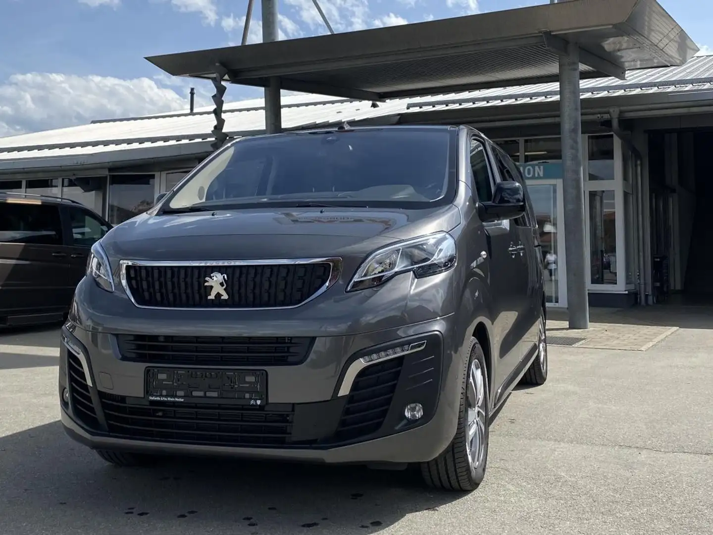 Peugeot Traveller L2 Allure 2.0 BlueHDi 180 EAT8 Navi Gri - 1