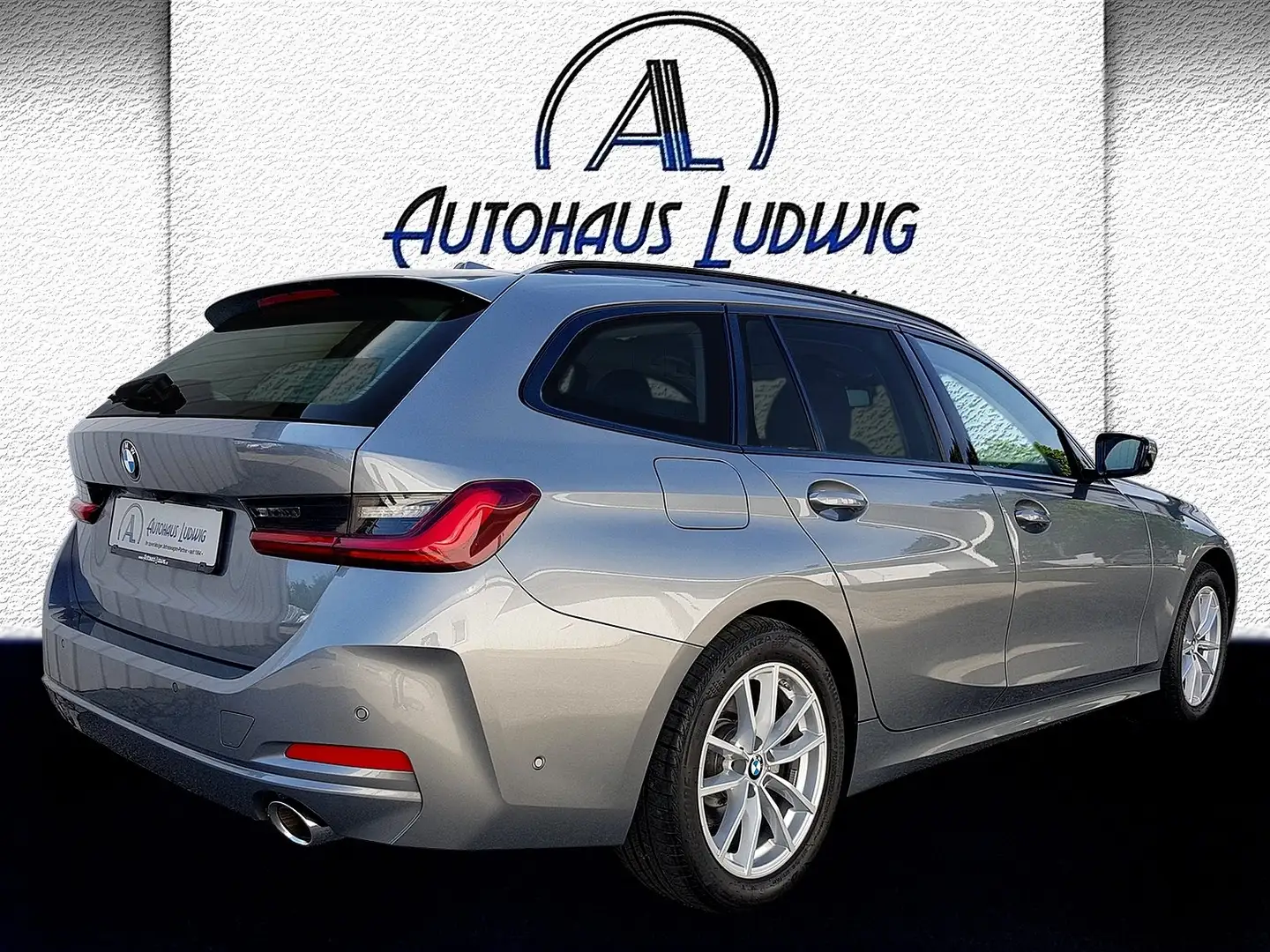 BMW 318 i 2.0l Sportautom*Driving-Prof*ACC*360°*HUD*AHK Grau - 2