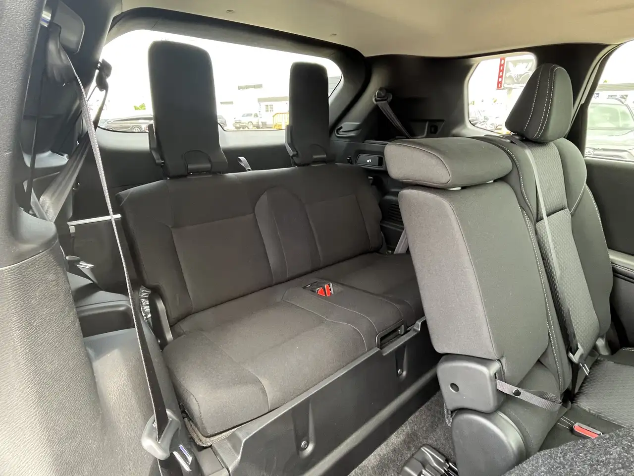 Mitsubishi Outlander снимка Mitsubishi Outlander