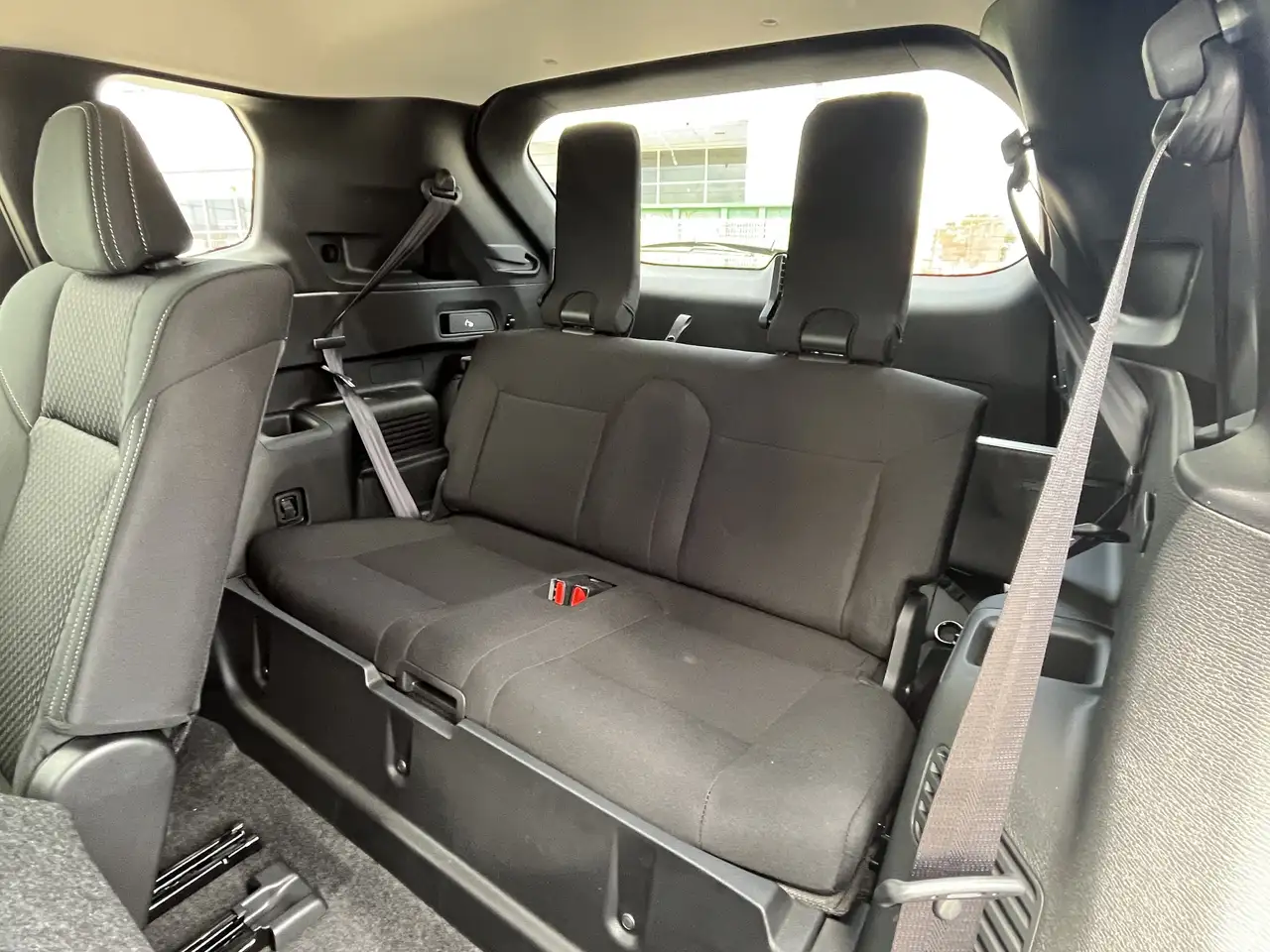 Mitsubishi Outlander снимка Mitsubishi Outlander