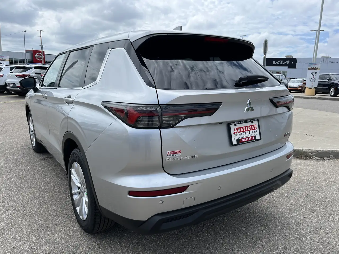Mitsubishi Outlander снимка Mitsubishi Outlander
