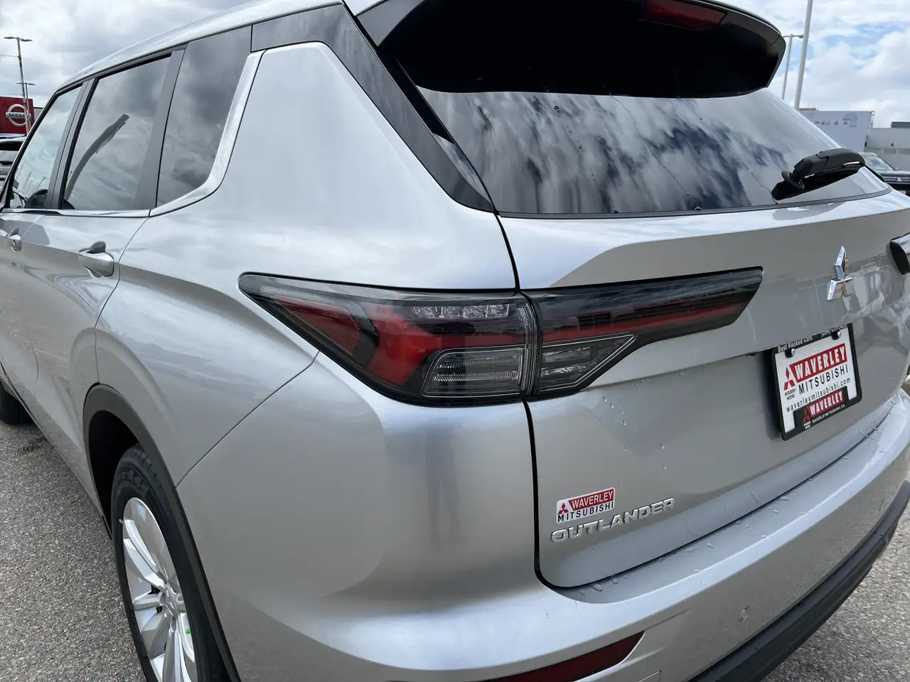Mitsubishi Outlander снимка Mitsubishi Outlander