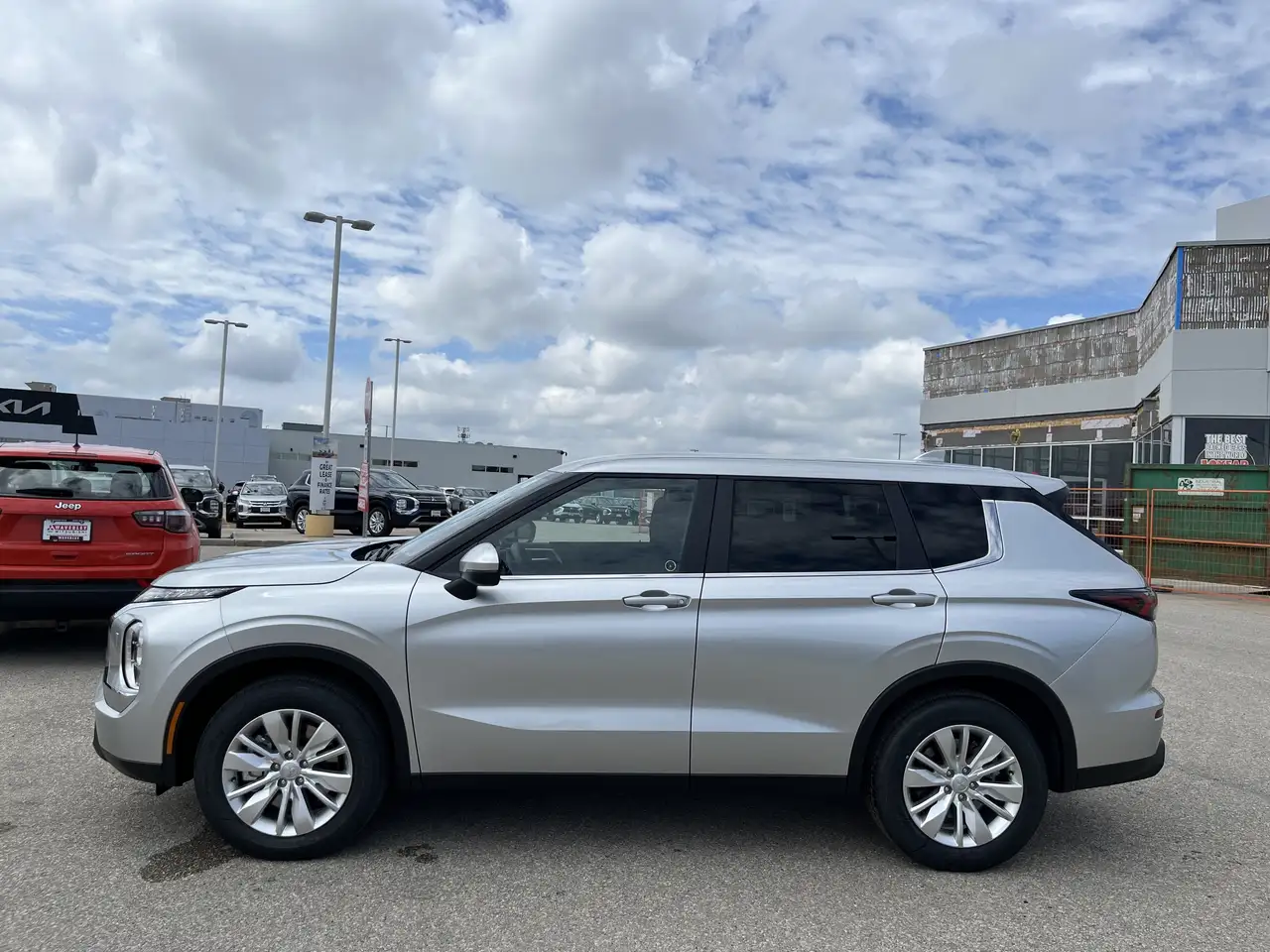 Mitsubishi Outlander снимка Mitsubishi Outlander