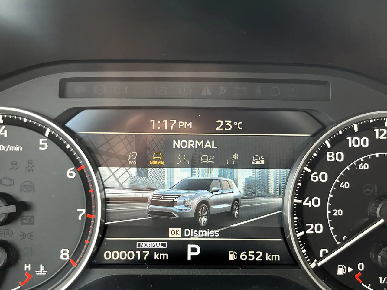 Mitsubishi Outlander снимка Mitsubishi Outlander