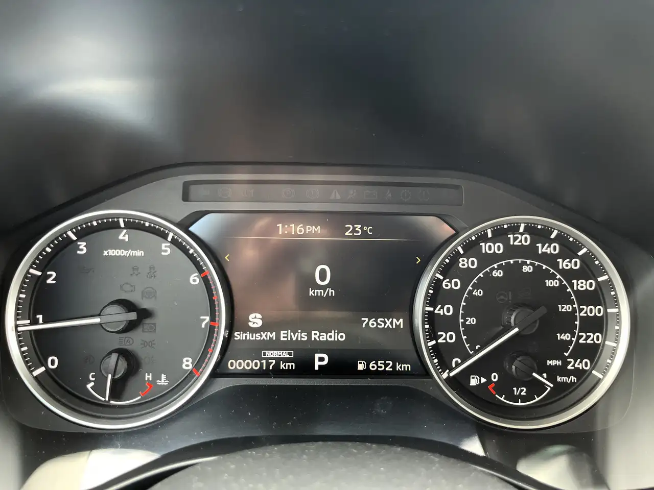 Mitsubishi Outlander снимка Mitsubishi Outlander