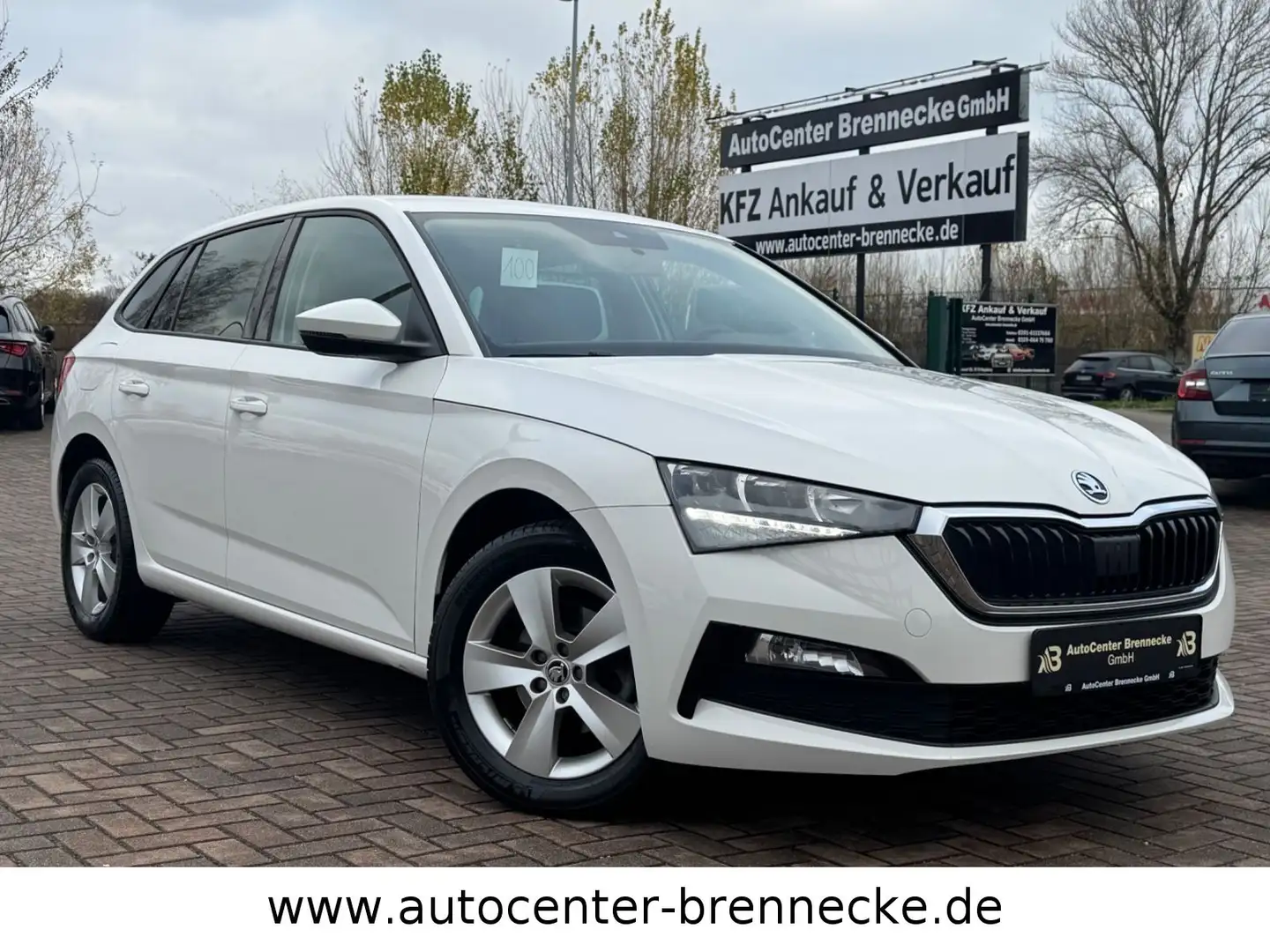 Skoda Scala Ambition*8-fach bereift*LED*PDC* Weiß - 1