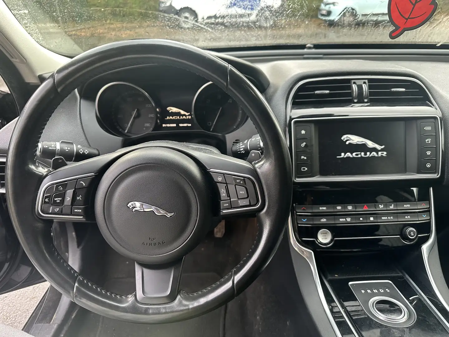 Jaguar XE 2.0 D Business Edition Prestige - 2