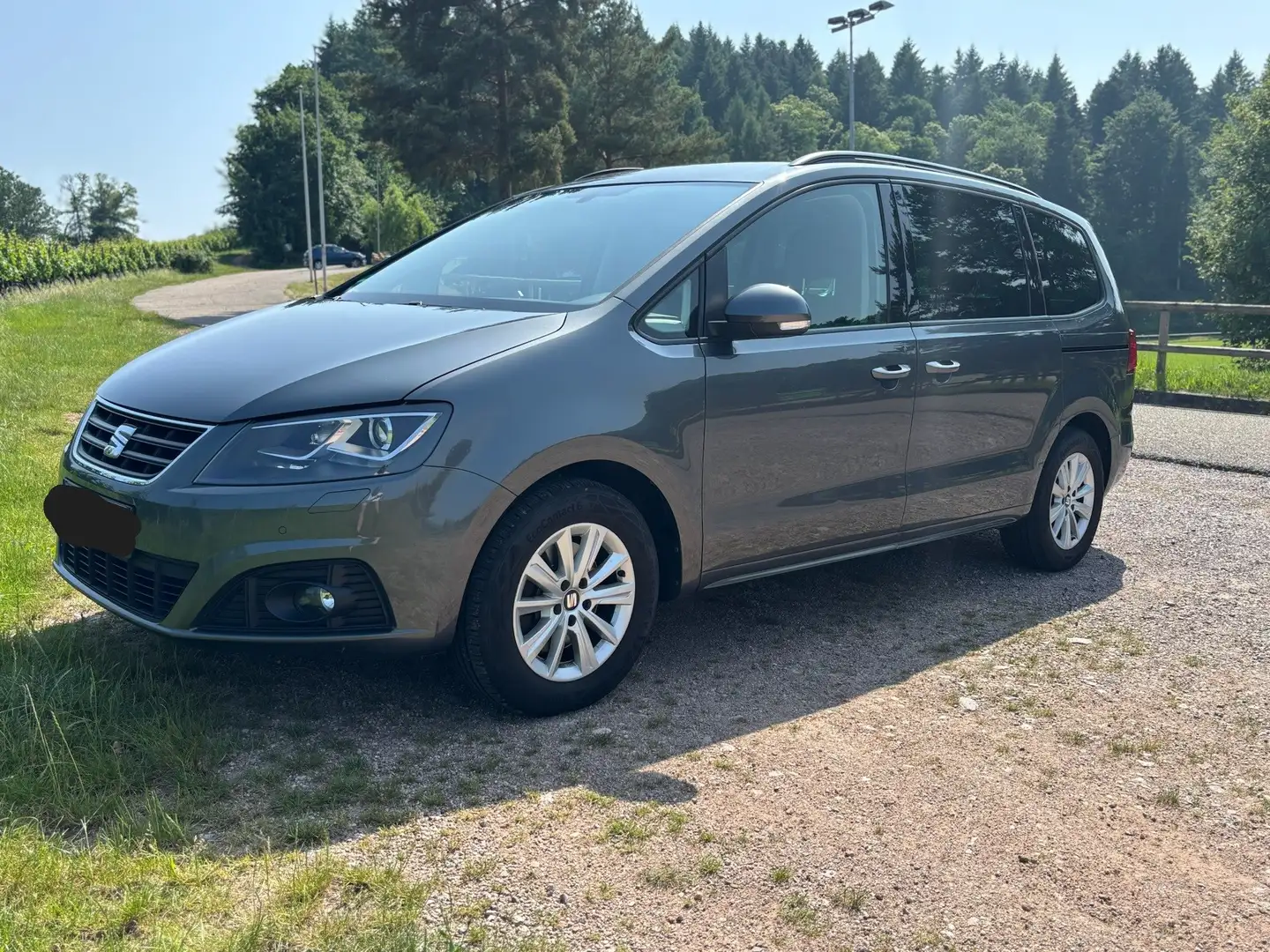 SEAT Alhambra Alhambra 1.4 TSI Style Grau - 2