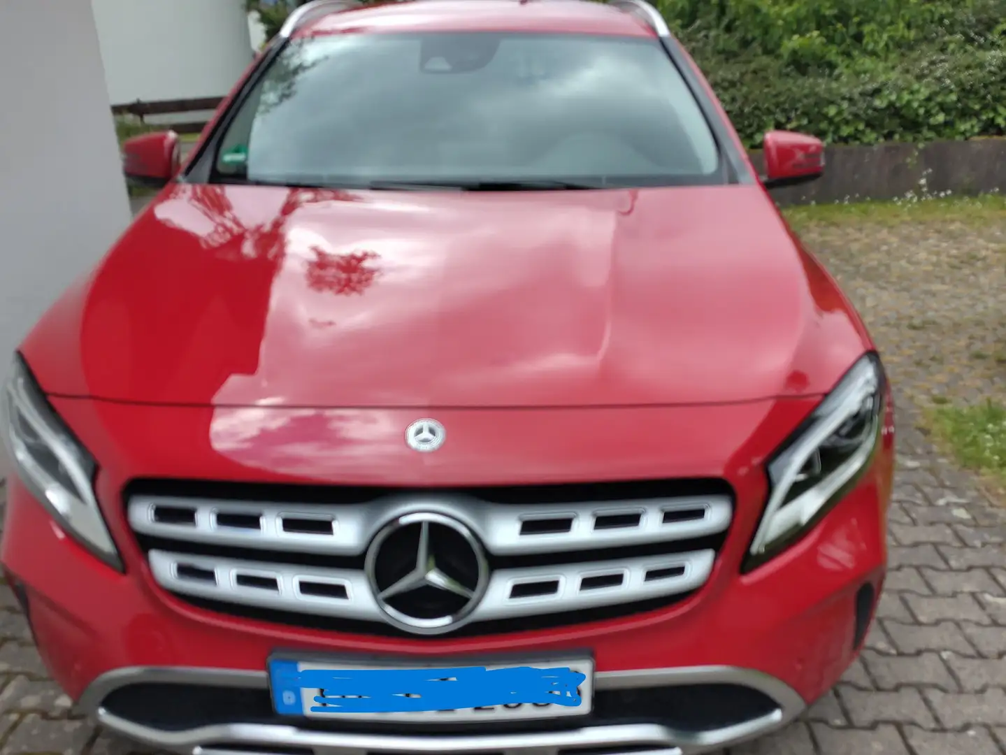 Mercedes-Benz GLA 200 GLA 7G-DCT Urban Weiß - 1